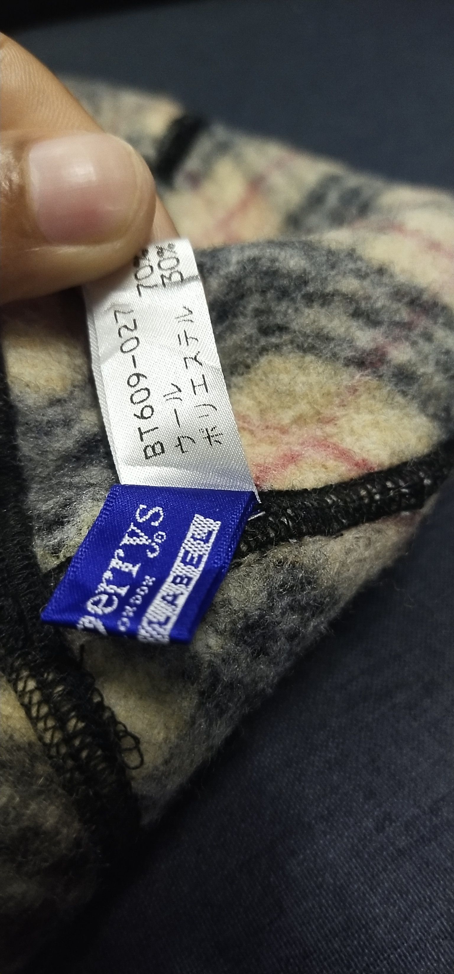 Burberry Final Drop Vintage Burberry Wool Hats Size ONE SIZE - 2 Thumbnail