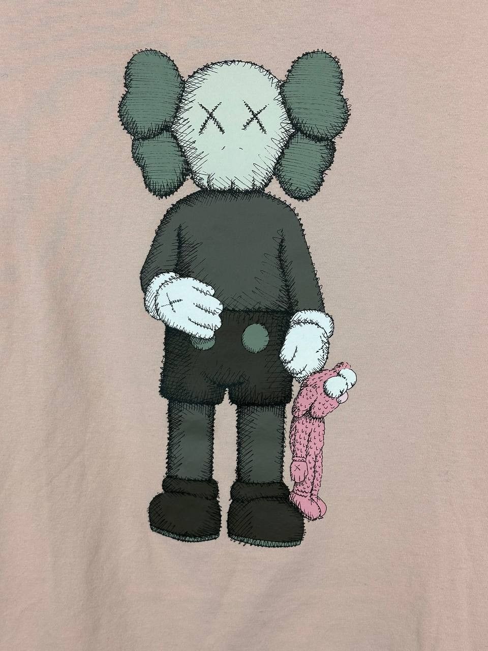 Kaws × Uniqlo Uniqlo x Kaws Companion Tee Pink Large Size US L / EU 52-54 / 3 - 4 Thumbnail