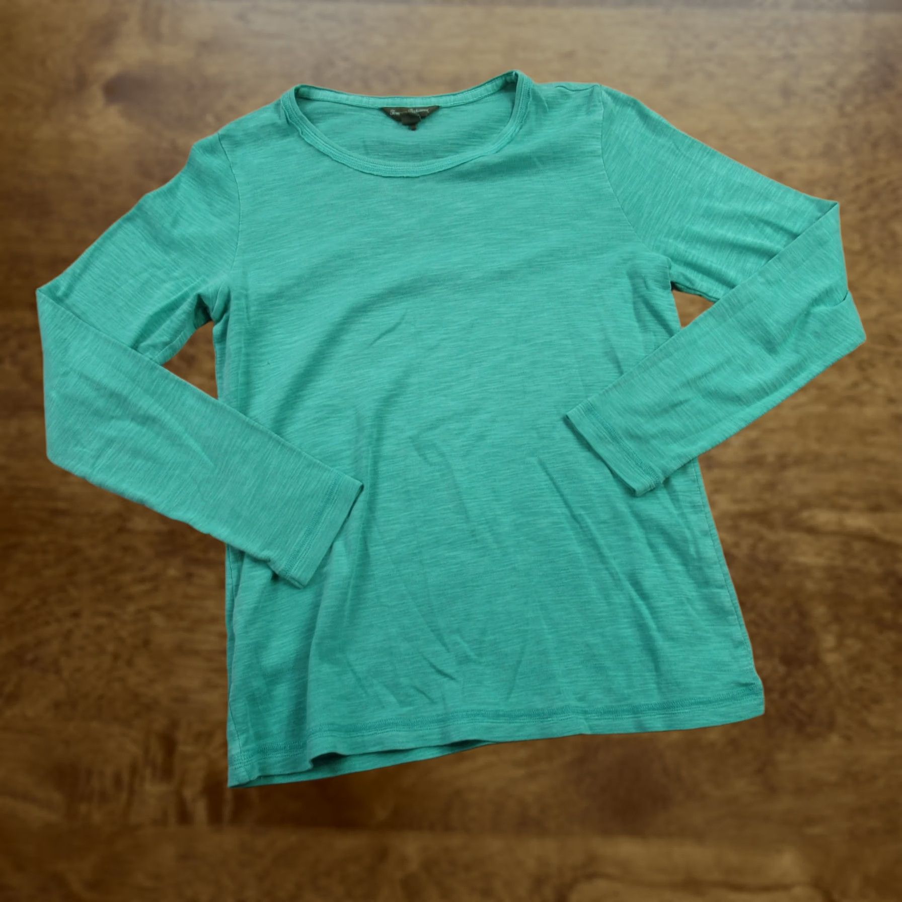 Tommy Bahama Tommy Bahama Shirt Womens Large Long Sleeve Lightweight Crew Neck Outdoors Size L / US 10 / IT 46 - 1 Thumbnail