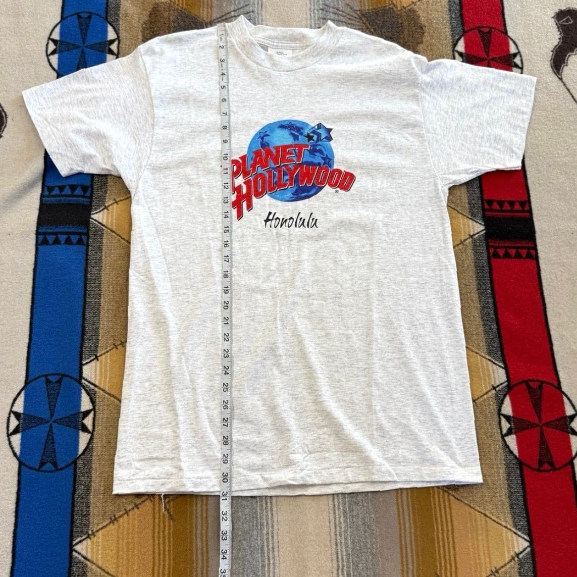 Planet Hollywood VINTAGE Planet Hollywood T-Shirt 90s Shirt Men L Gray Short Sleeve Regular Size L 1990s Honolulu Hawaii Solid Patterns Boys Girls? Size US L / EU 52-54 / 3 - 6 Thumbnail