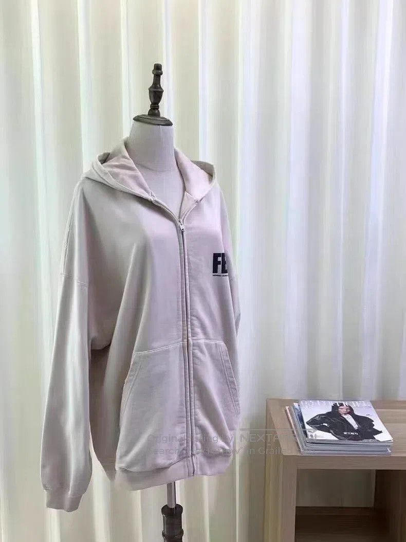 Balenciaga Balenciaga Zipper Sweatshirt Jacket Size US S / EU 44-46 / 1 - 3 Thumbnail