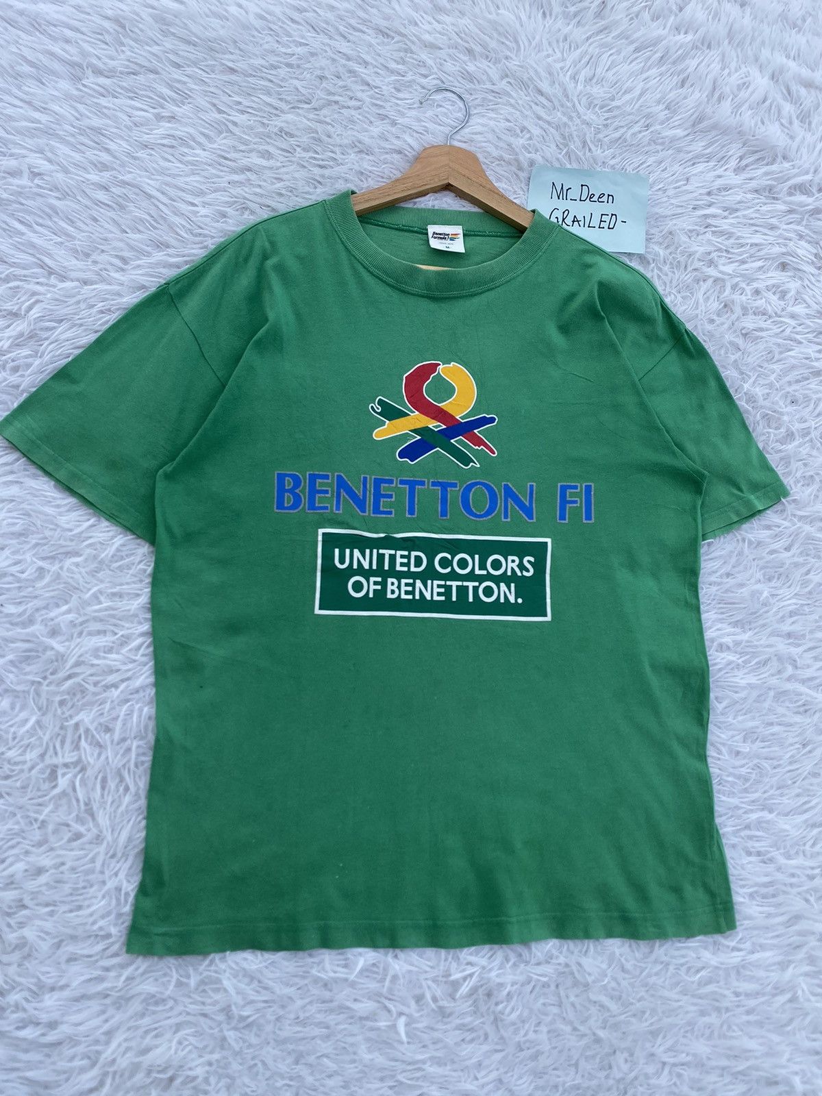 United Colors Of Benetton Rare United Colors of Benetton Spellout Big Logo Tshirt Size US L / EU 52-54 / 3 - 3 Thumbnail