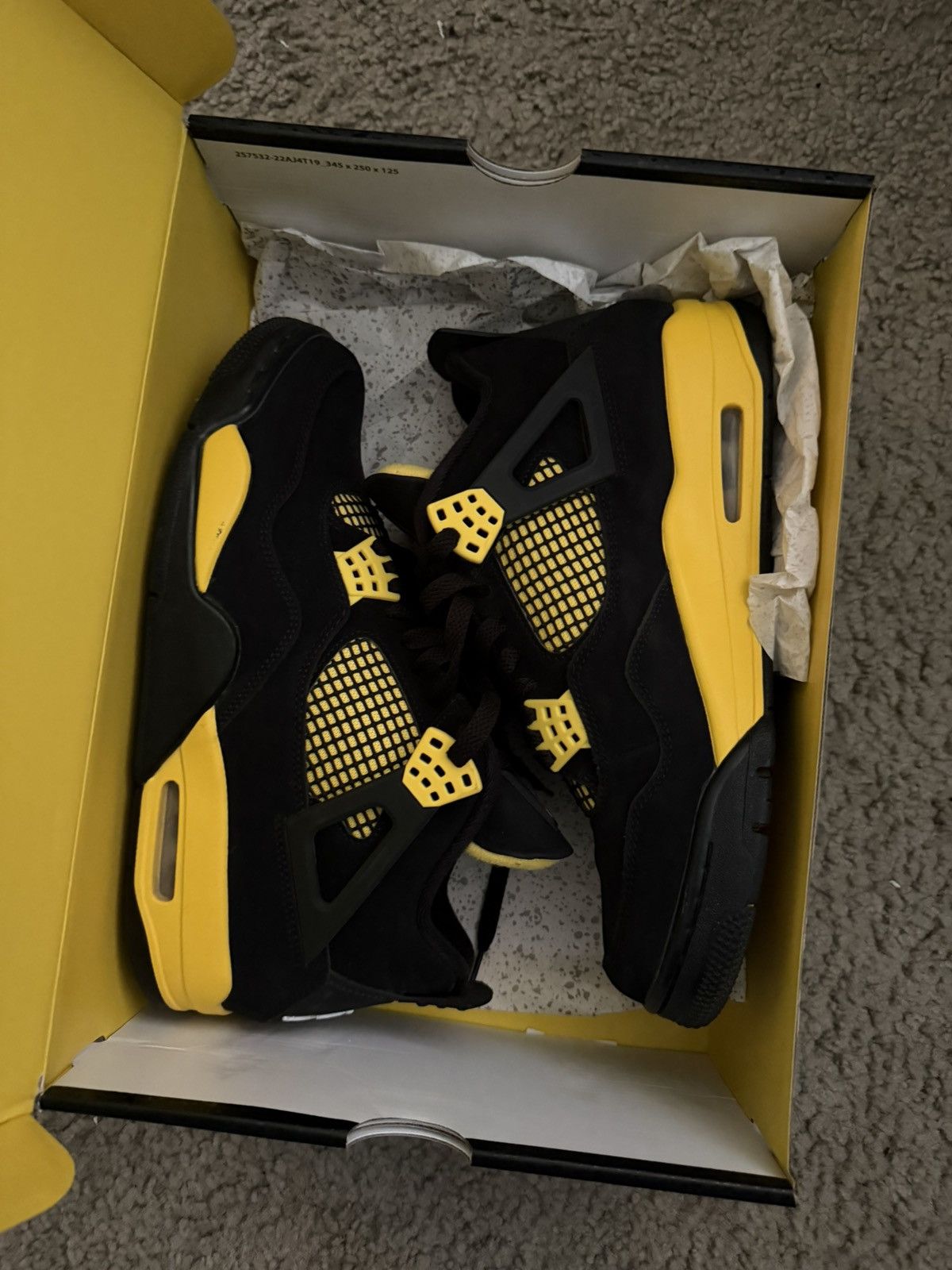 Nike Air Jordan 4 Retro “Thunder” Size 9.5 Black/Yellow Size US 9.5 / EU 42-43 - 2 Thumbnail