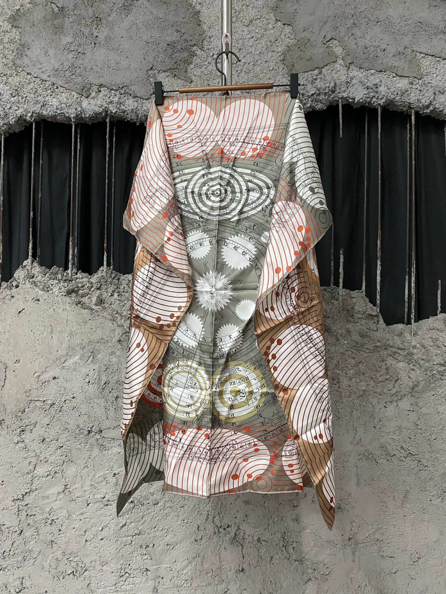 Hermes Hermes 90x90 silk scarf NWT Size ONE SIZE - 2 Thumbnail