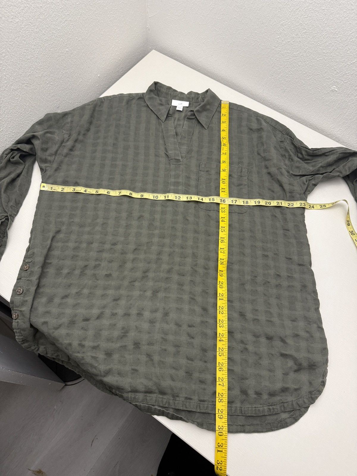 J. Jill J Jill Tunic Top V Neck Collar Green Textured Size L Button Size L / US 10 / IT 46 - 4 Thumbnail