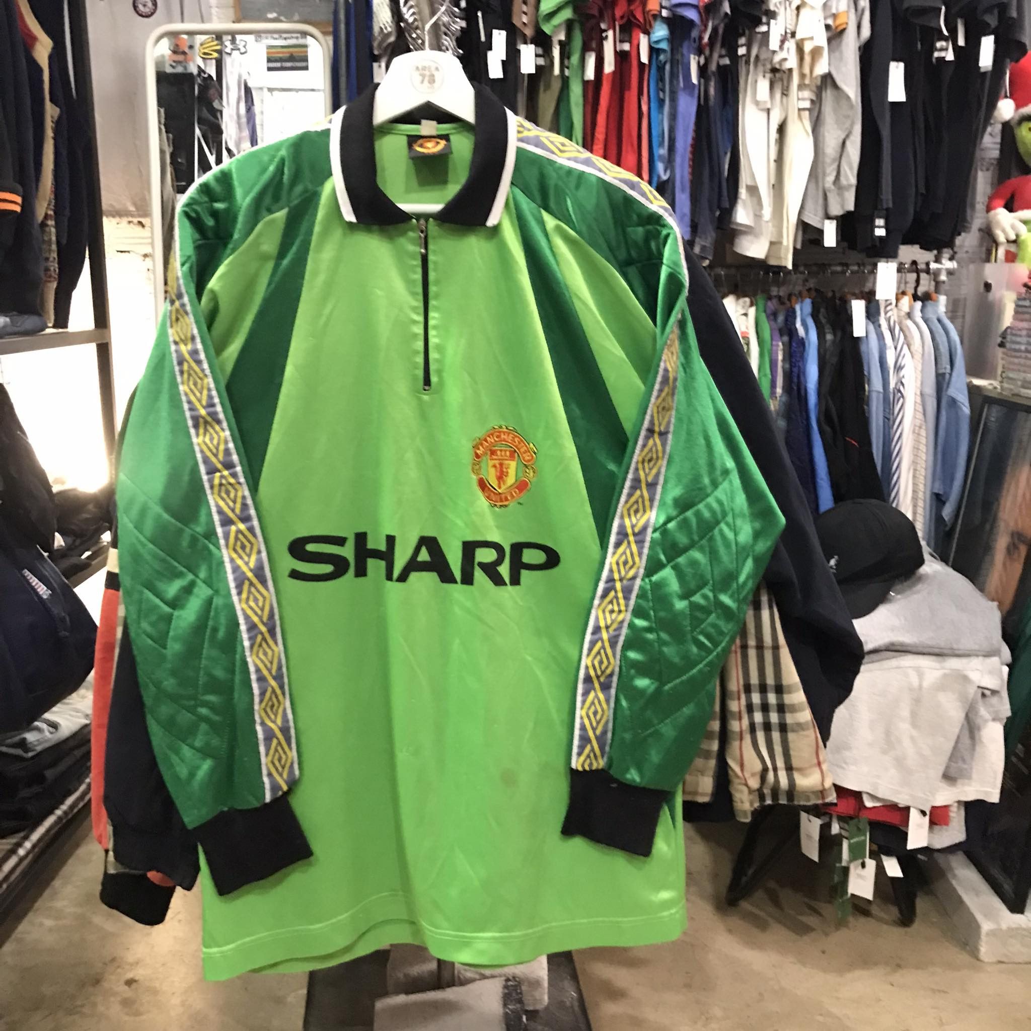 Vintage Manchester United Schmeichel Goalkeeper Shirt Bootleg 90s Size US XL / EU 56 / 4 - 1 Thumbnail