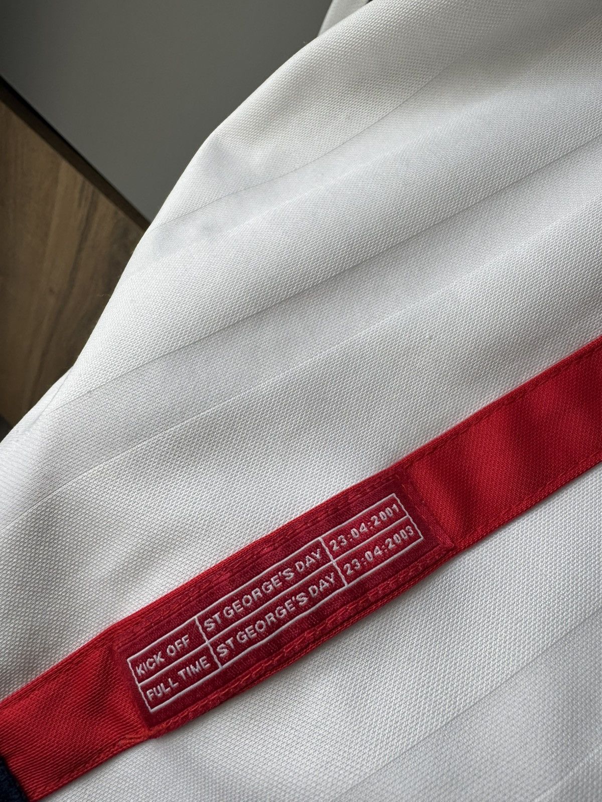 Umbro Umbro England David Beckham #7 Men's Football Soccer Jersey Size US XL / EU 56 / 4 - 8 Thumbnail