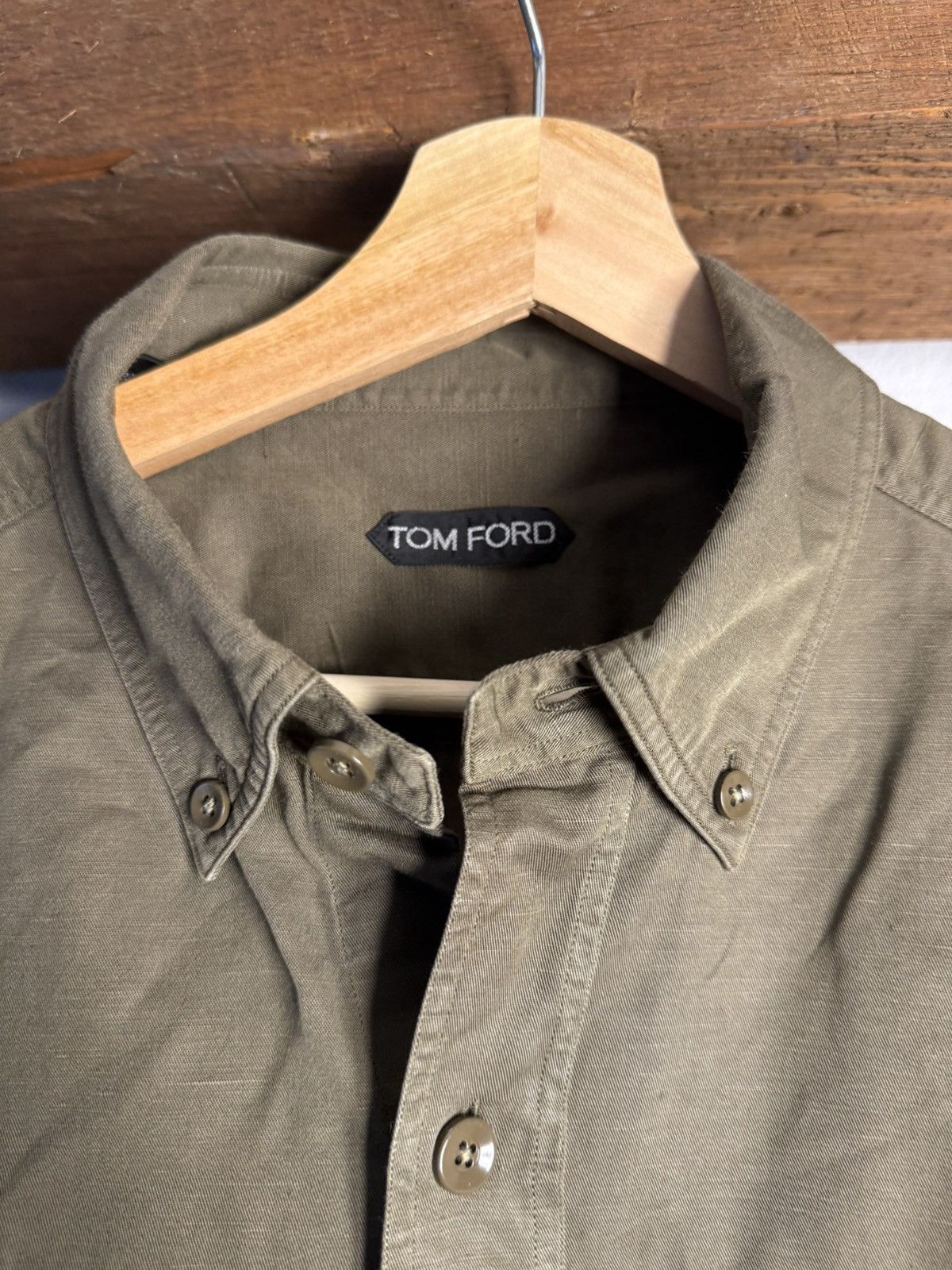 Tom Ford Tom Ford Olive Green Linen Cotton Shirt Size 42 / Fits M-L Size US M / EU 48-50 / 2 - 2 Thumbnail