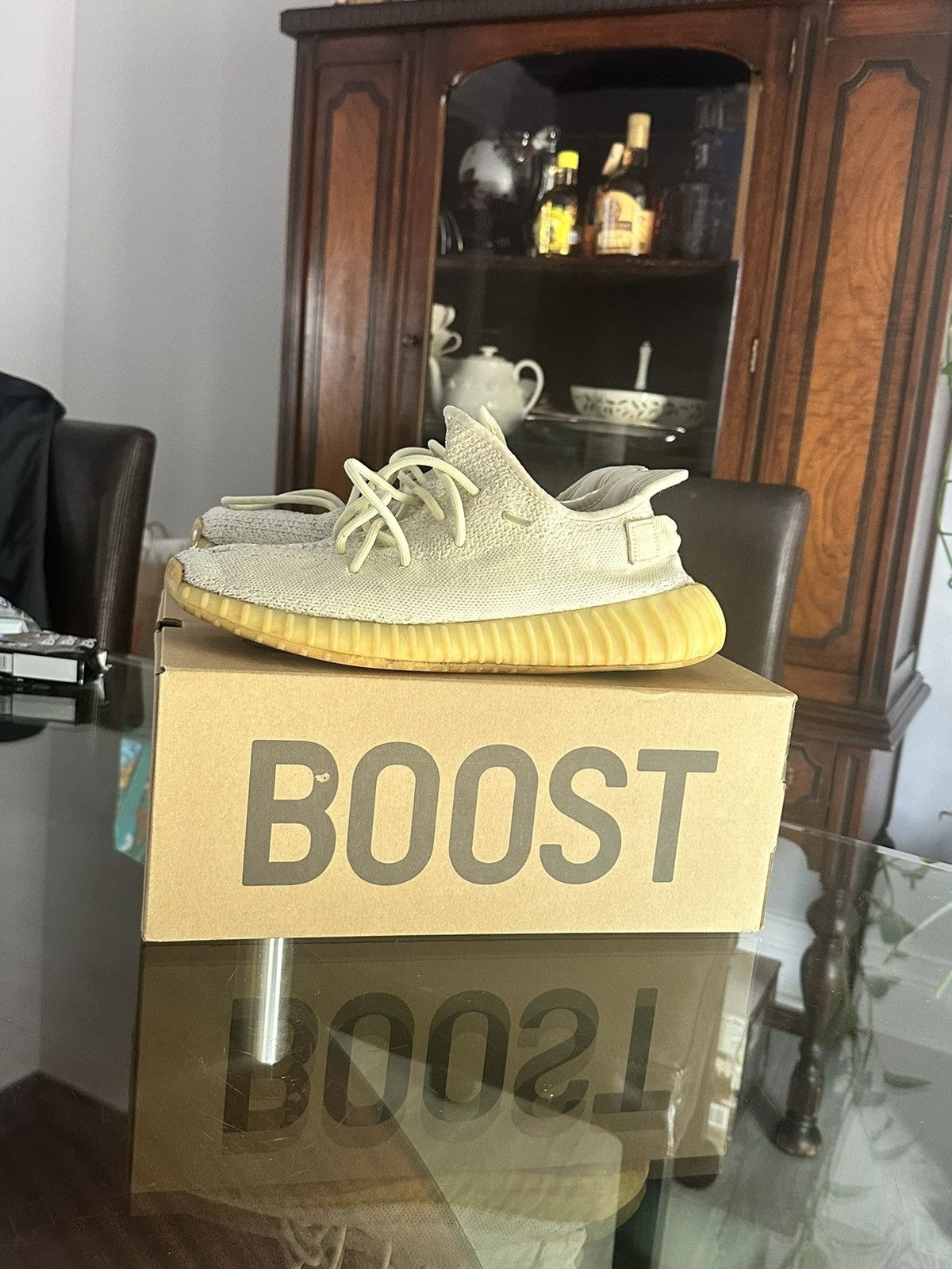 Adidas × Yeezy Yeezy 350 'butter' Size US 10.5 / EU 43-44 - 1 Thumbnail
