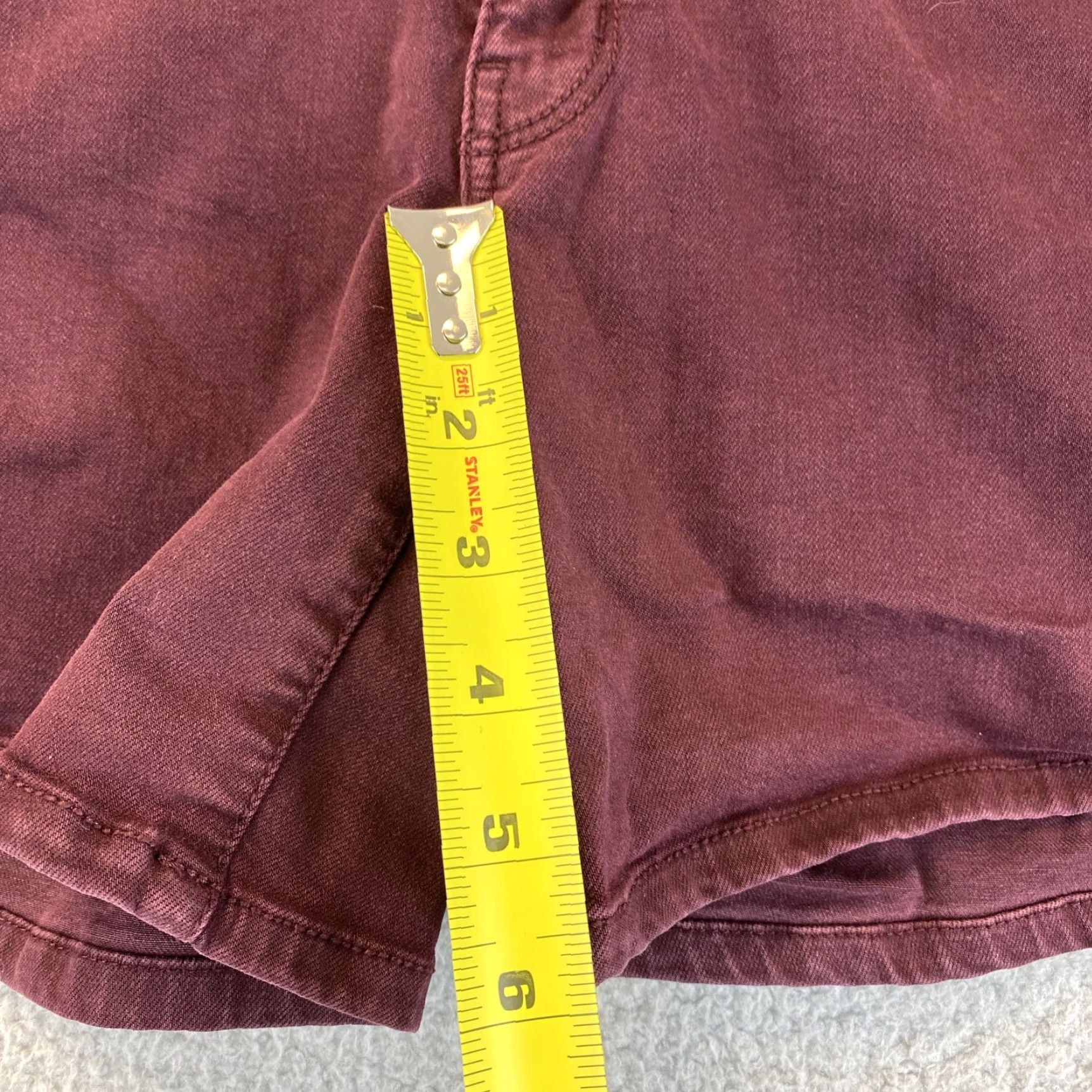 American Eagle Outfitters American Eagle Women's Maroon Denim Shorts Size 6 Stretch Casual Short Pants Size 28" / US 6 / IT 42 - 7 Thumbnail