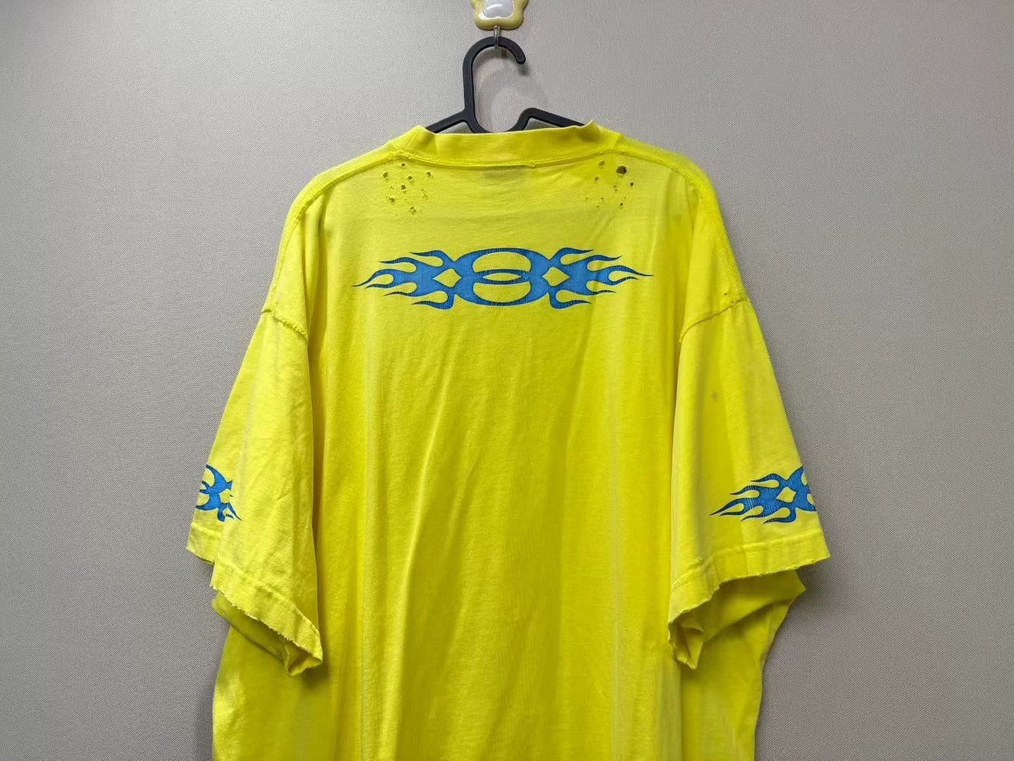 Balenciaga Balenciaga Yellow Flame Distressed Logo Tee Size US XL / EU 56 / 4 - 5 Thumbnail