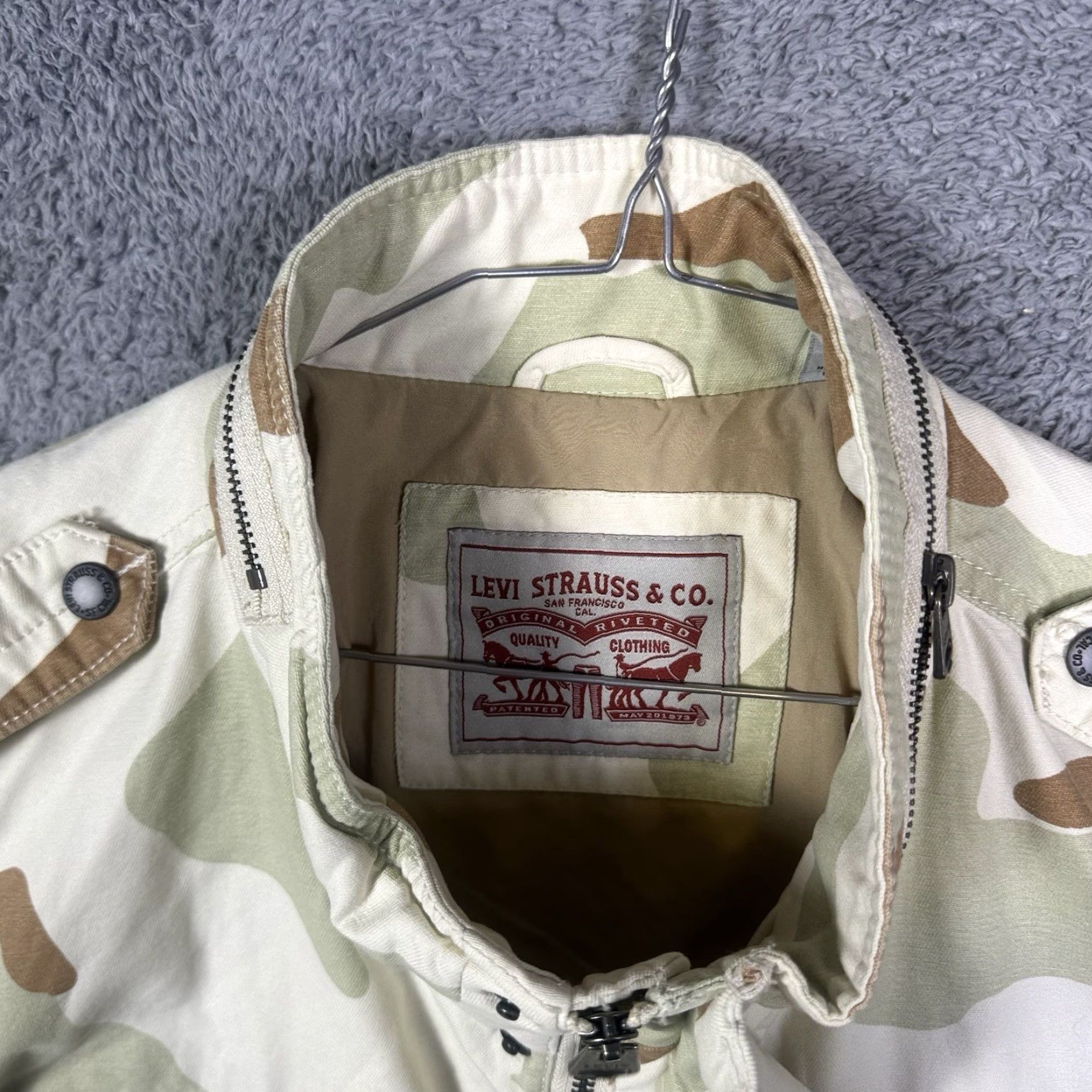 Levi's Levis Trucker Jacket Mens L Field Military Green Desert Full Zip Bomber Camouflage Shirt/Coat Jacket Mens L Green 90s? Size US L / EU 52-54 / 3 - 6 Thumbnail