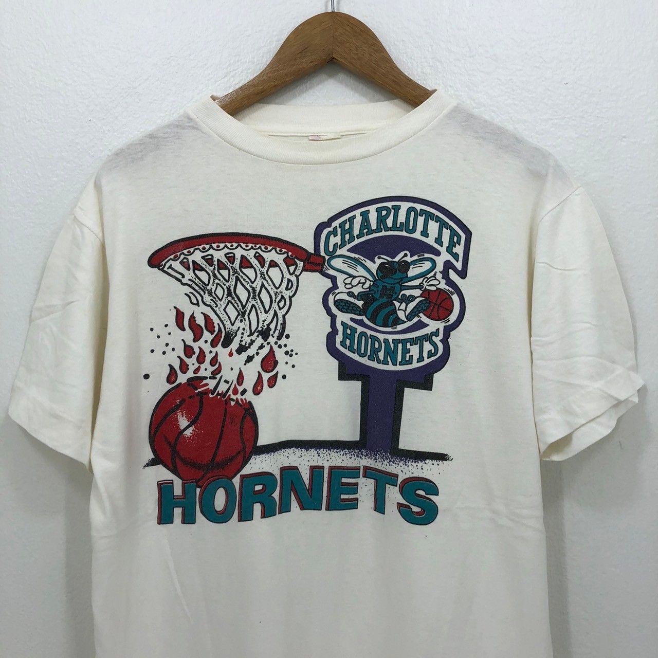 Vintage 90's Charlotte Hornets Shirt NBA BN