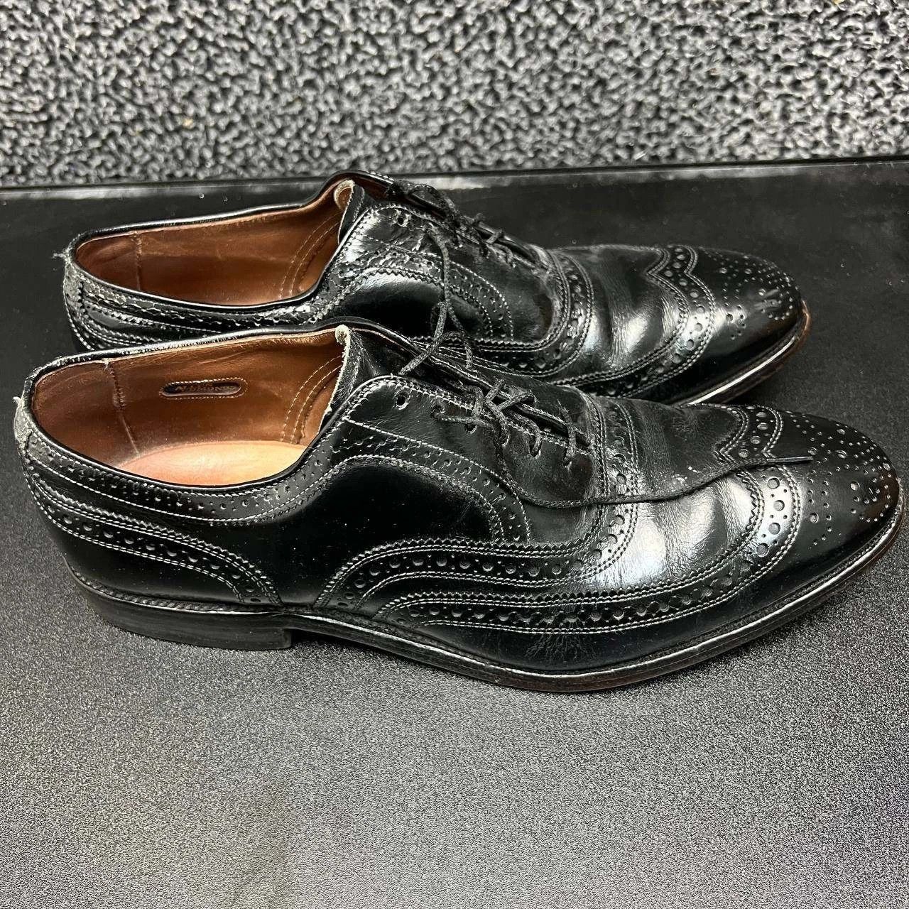 Allen Edmonds Allen Edmonds McAllister Dress 10 D Leather Oxford 47276 Size US 10 / EU 43 - 3 Thumbnail
