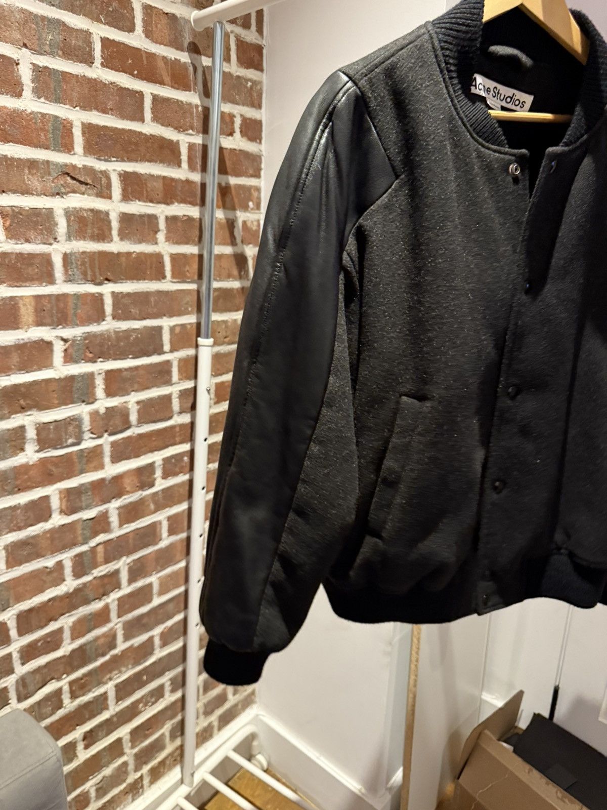 Acne Studios Acne Studios Wool Bomber Jacket Leather Sleeves Size US L / EU 52-54 / 3 - 5 Thumbnail