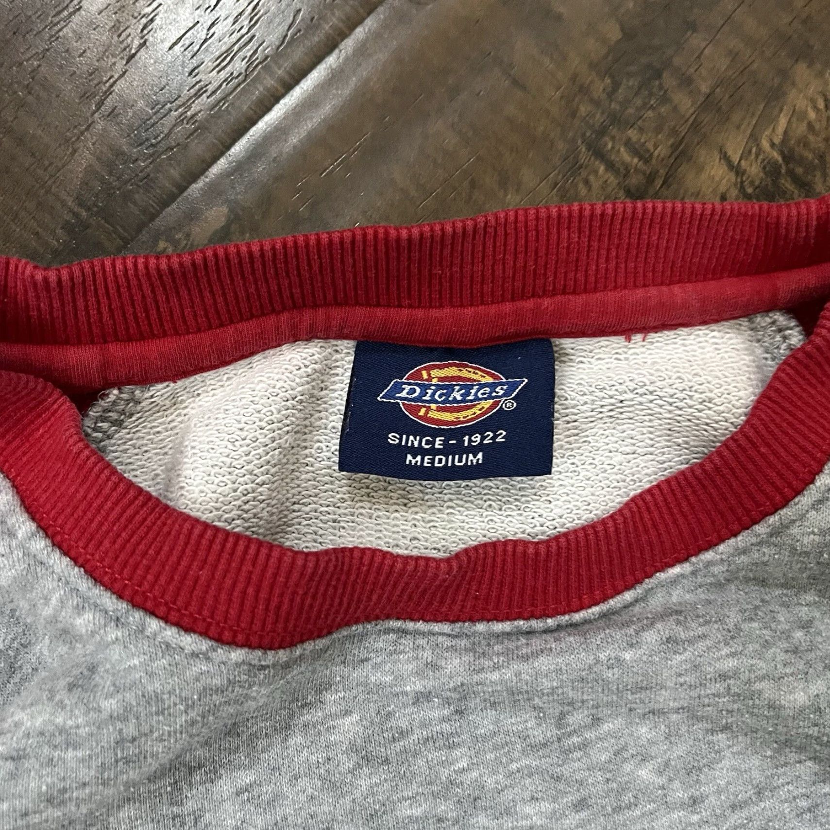 Dickies VINTAGE Dickies Sweatshirt Crewneck Men M Gray Y2K 90s Skateboarding Workwear Pullover Size US M / EU 48-50 / 2 - 3 Thumbnail