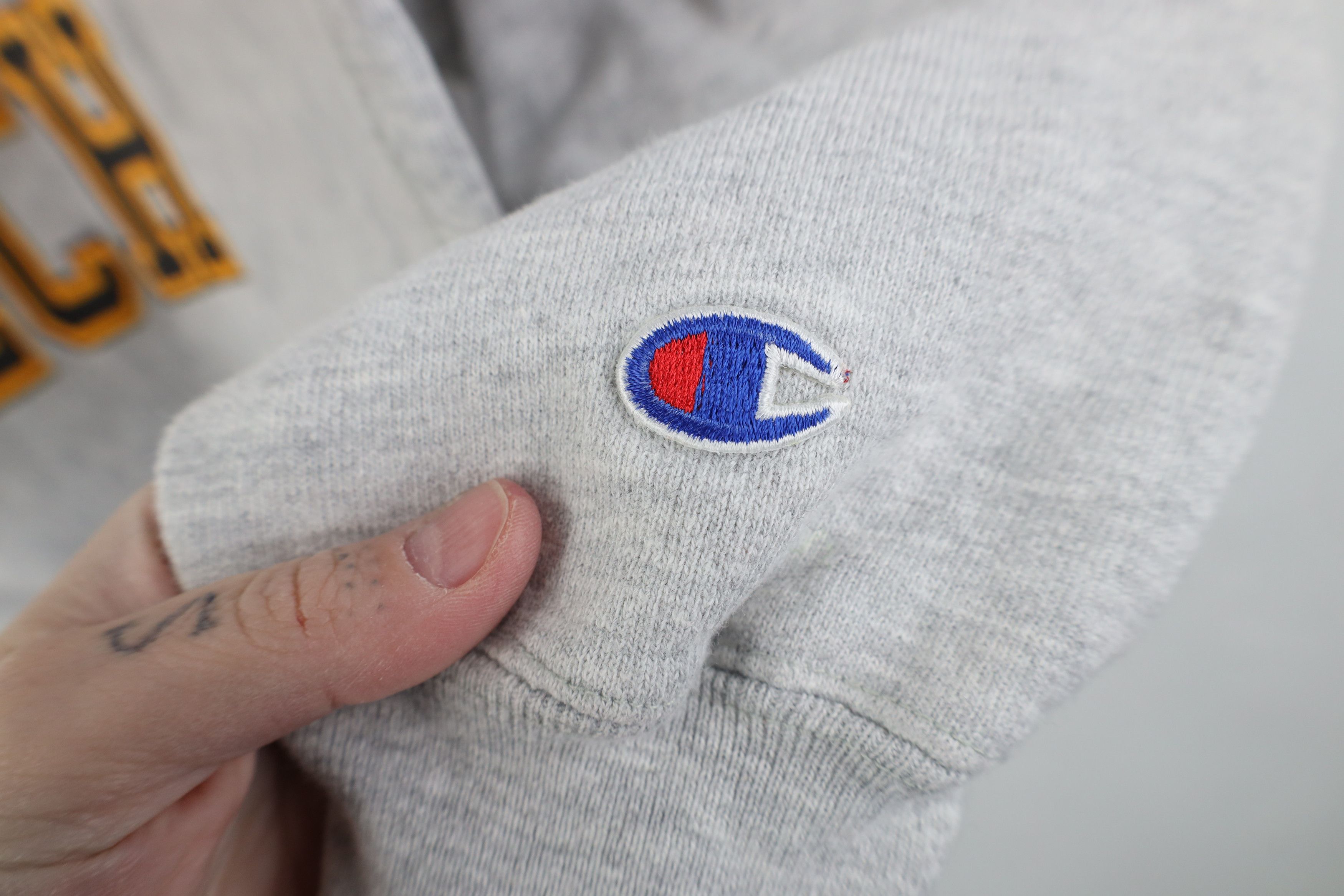 Champion Vintage 90s Champion Reverse Weave Crewneck Sweatshirt USA Size US L / EU 52-54 / 3 - 5 Thumbnail