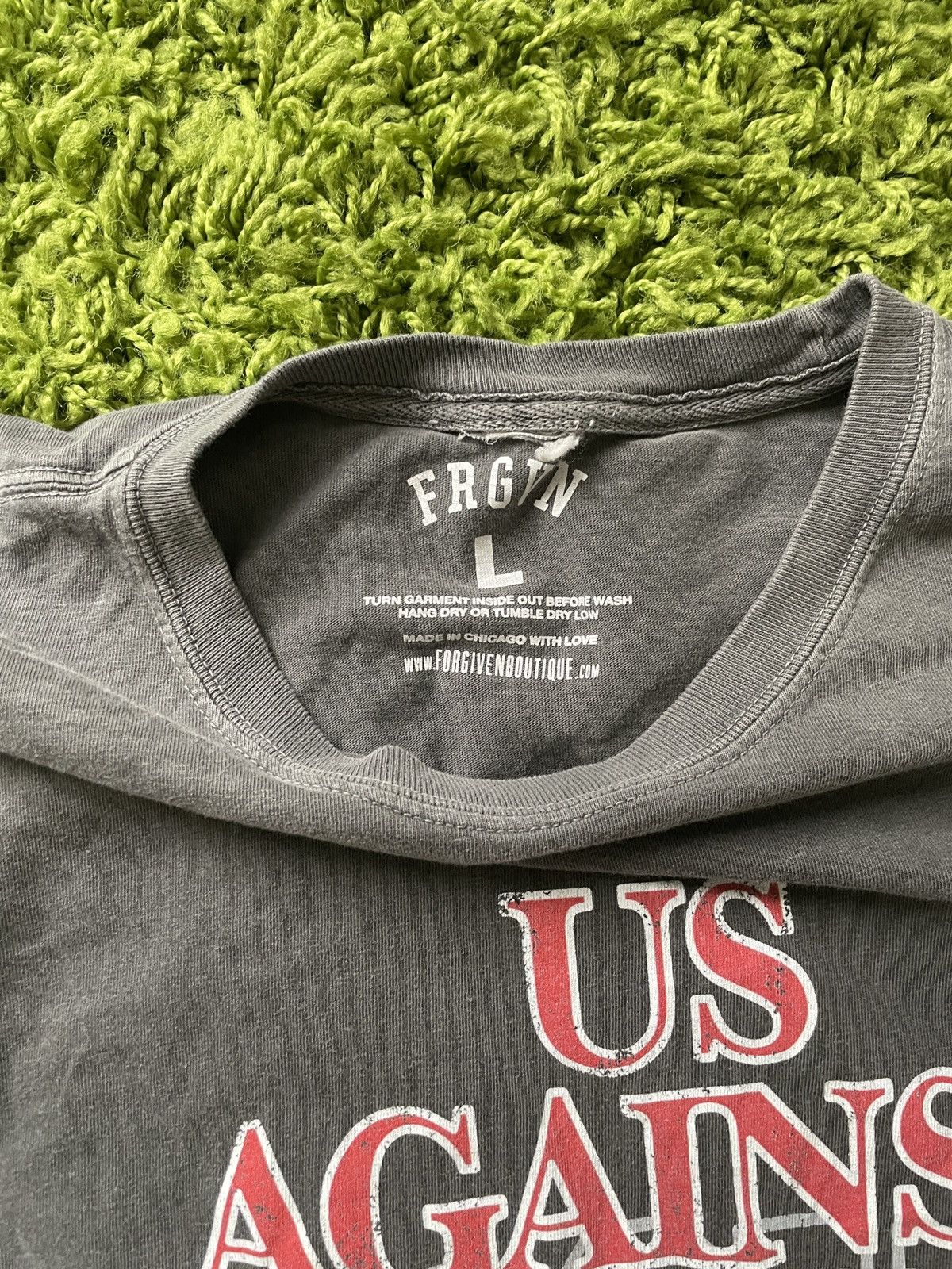 Vintage Us Against the World Tee Size US L / EU 52-54 / 3 - 2 Thumbnail