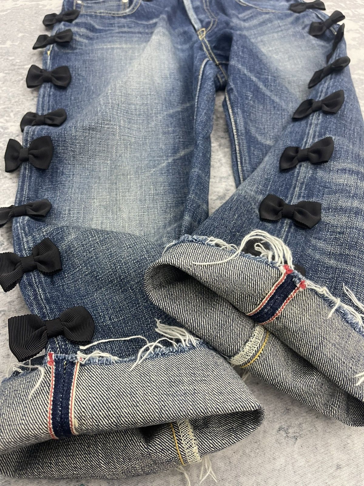 Japanese Brand Tu Es Mon Trésor Selvedge Fly Button Distressed Denim Size US 28 / EU 44 - 18 Thumbnail