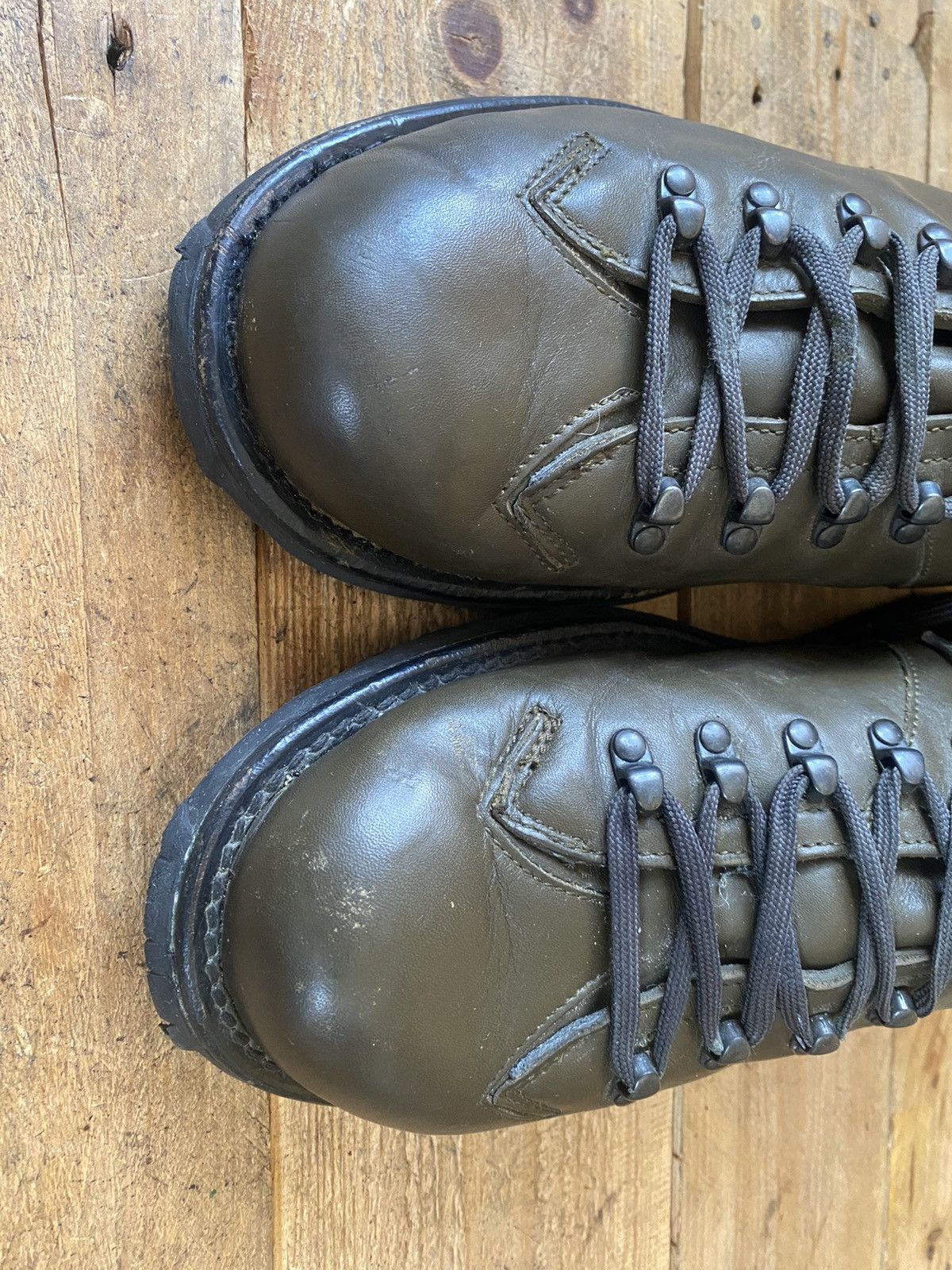 Prada Prada sport jungle green hiking leather boots uk 11 Size US 12 / EU 45 - 3 Thumbnail