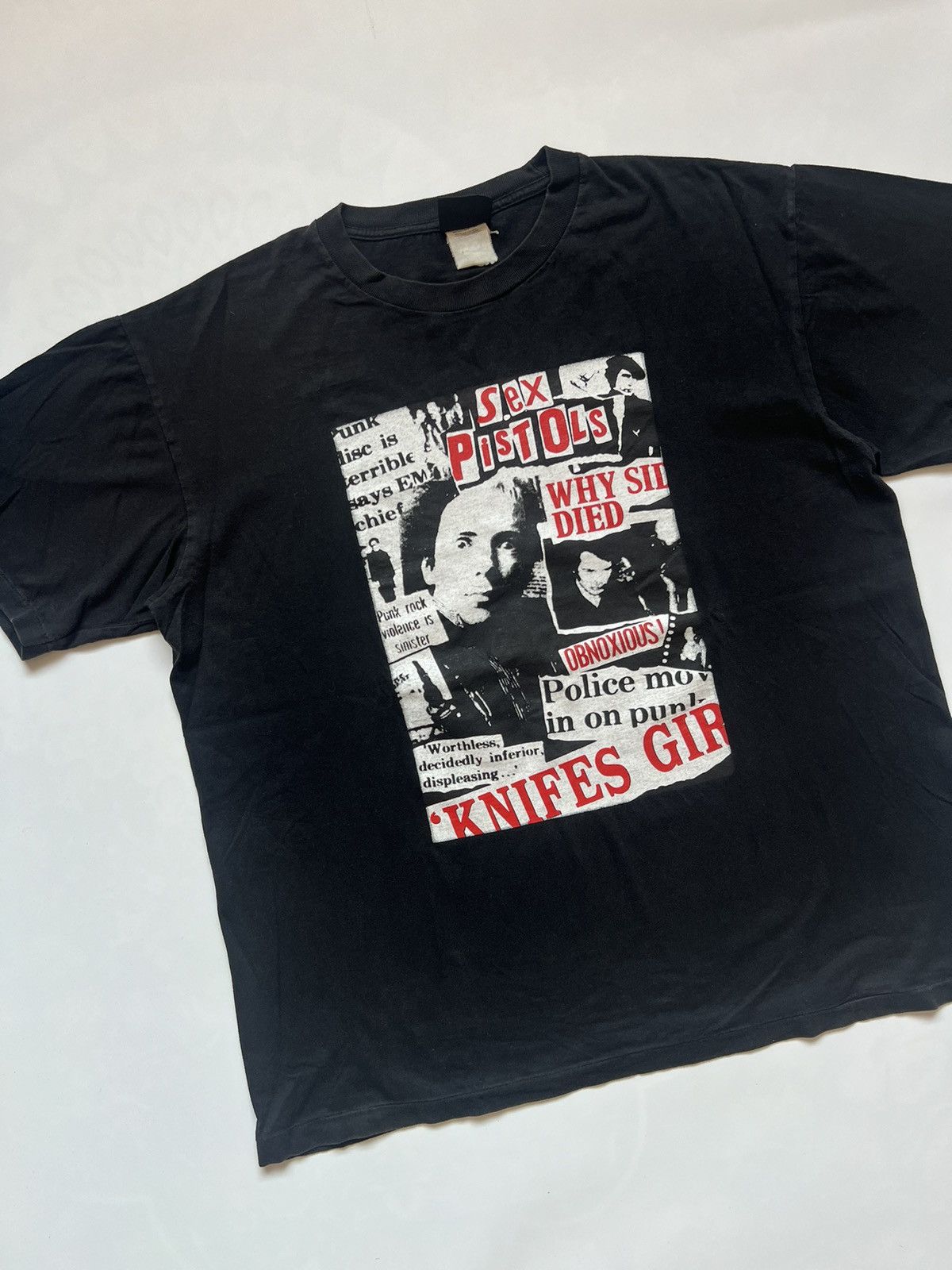 Band Tees Vintage Sex Pistols Sid Vicious Punk Band Tees Size US XL / EU 56 / 4 - 2 Thumbnail