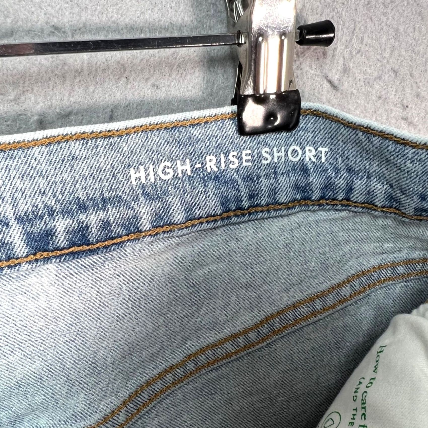 J.Crew J. Crew Womens Size 29 High-Rise Light Wash Denim Shorts Cotton Blend Bermuda 5-Pocket Womens Mens Size 29" - 4 Thumbnail