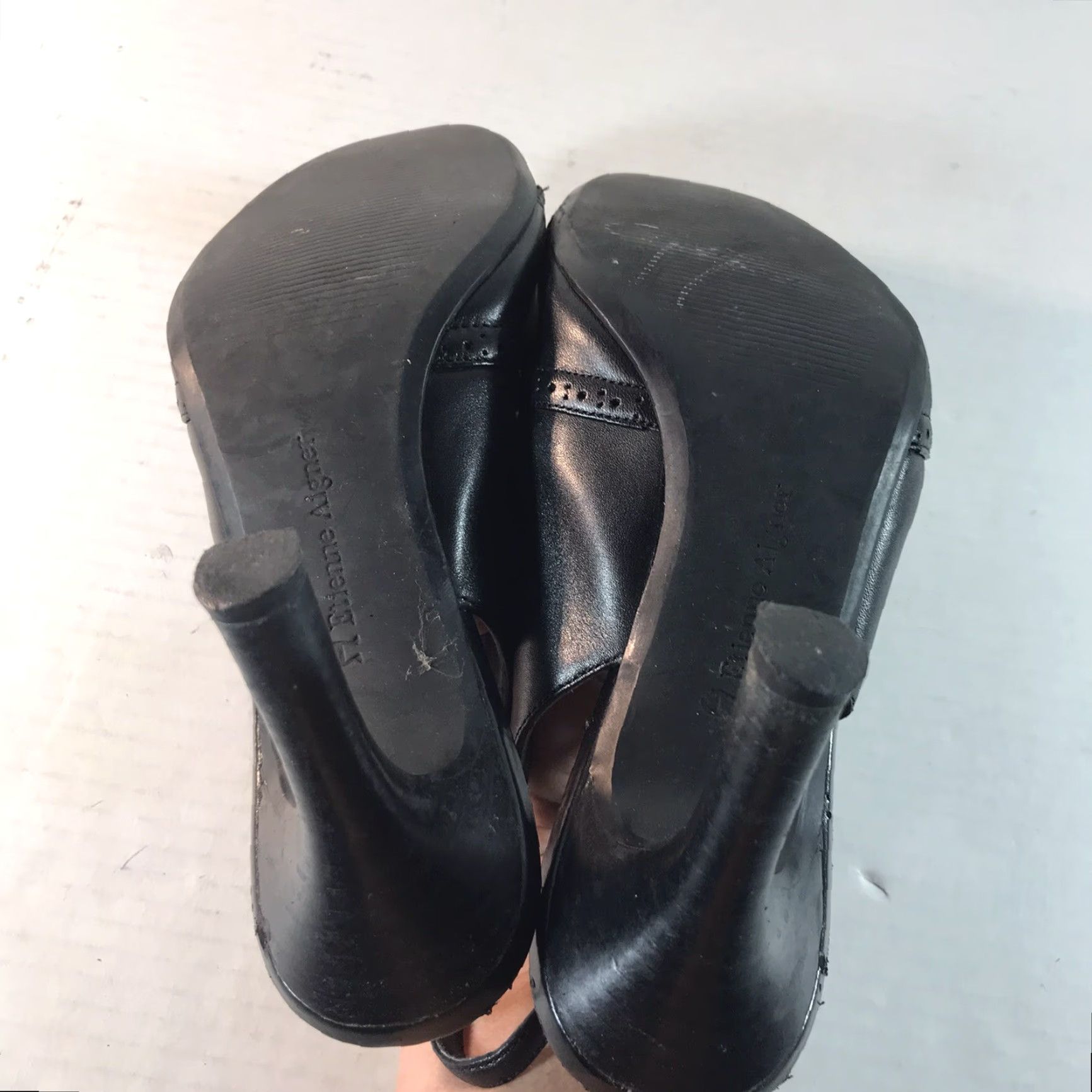 Aigner VINTAGE Etienne Aigner Women's Slingback Heels Size 8.5W Black Leather Peep Toe 3.5in Classic Going Out Size US 8.5 / IT 38.5 - 7 Thumbnail