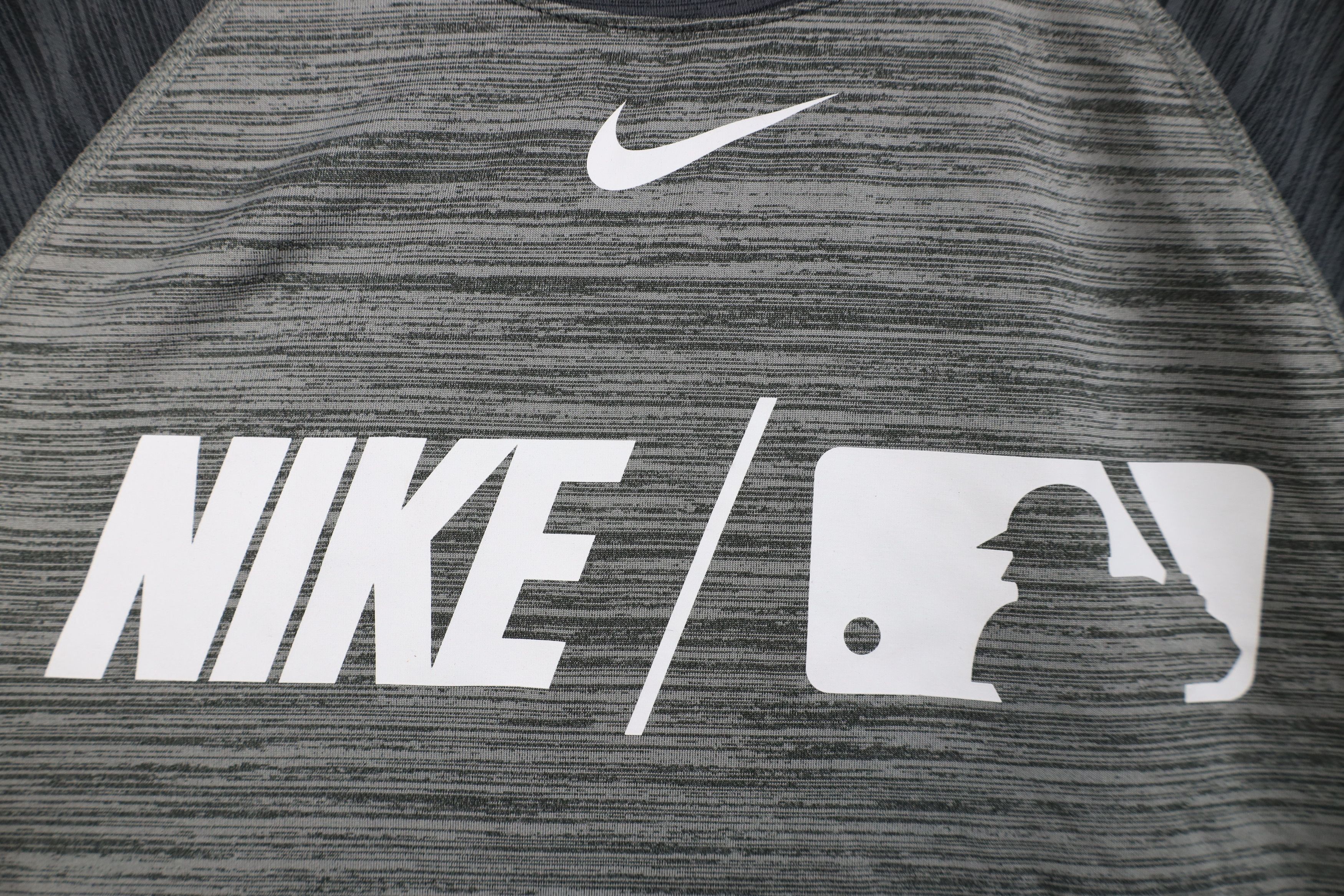 Nike Nike MLB Scott Center Swoosh 3/4 Sleeve Raglan T-Shirt Gray Size US S / EU 44-46 / 1 - 4 Thumbnail