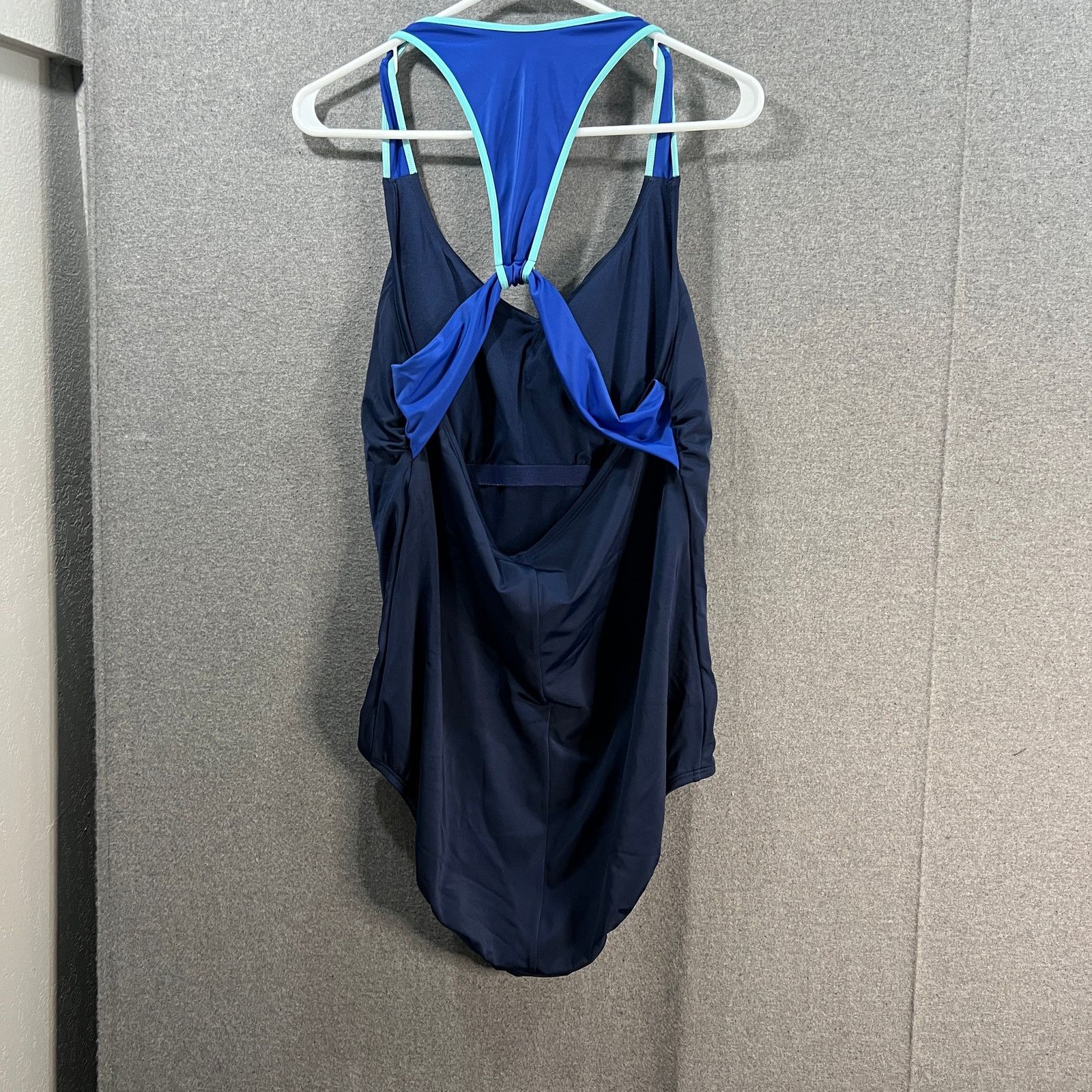 Lands' End Lands' End V-Neck Racerback One Piece Deep Sea Blue Size 16 Size XXL / US 16-18 / IT 52-54 - 2 Thumbnail