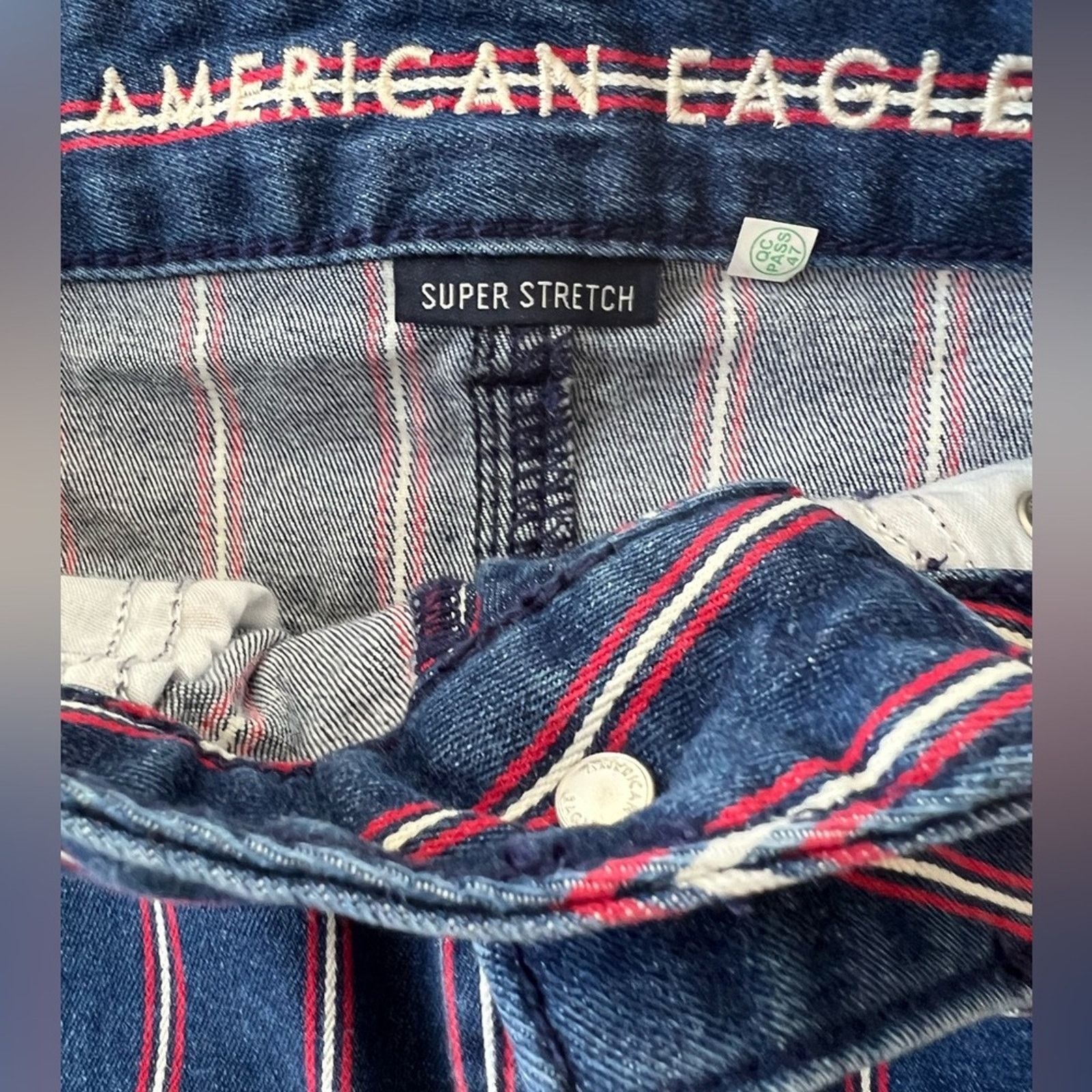 American Eagle Outfitters American Eagle Pinstripe Hi-Rise Mini Skirt Size 0 LIKE NEW Size 25" / US 0 / IT 36 - 3 Thumbnail