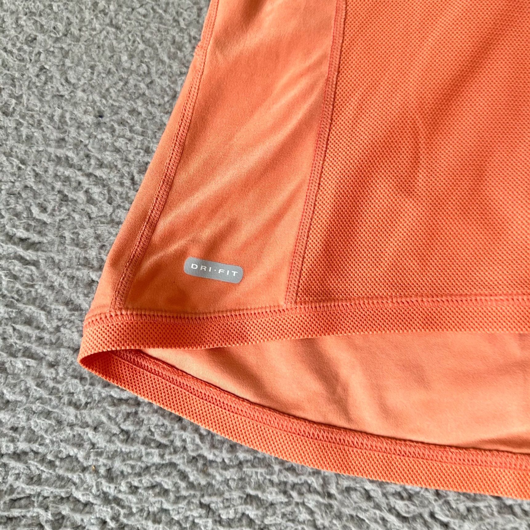 Nike Nike ACG Shirt Womens L Orange 1/4 Zip Back Pocket Cropped 90s Running T-Shirt Pullover Sleeveless Front Swoosh Size L / US 10 / IT 46 - 2 Thumbnail