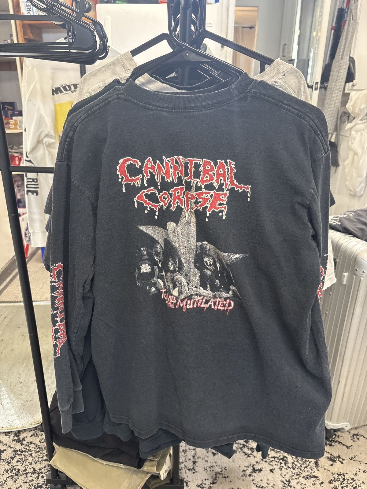 Band Tees Vintage Cannibal corpse ls Size US M / EU 48-50 / 2 - 2 Thumbnail