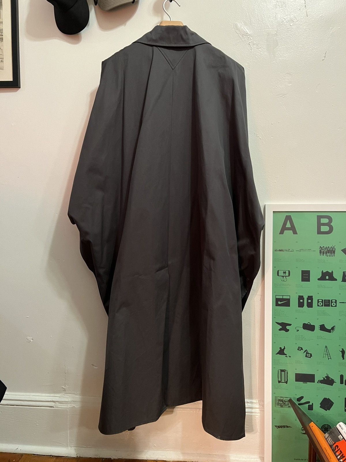 Bottega Veneta PF20 Cape Size US L / EU 52-54 / 3 - 2 Thumbnail