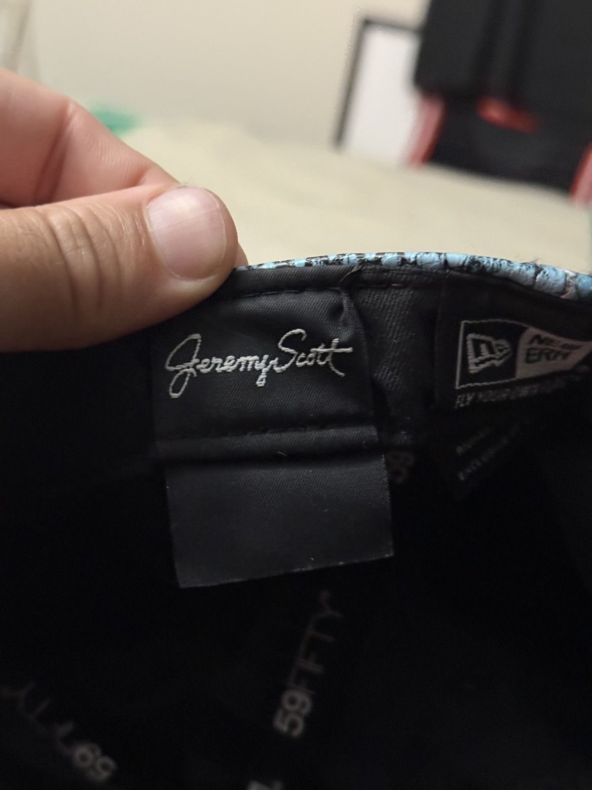 Jeremy Scott 2013 Jeremy Scott New Era Blue Black Snakeskin Hat Size 8 Size ONE SIZE - 13 Thumbnail