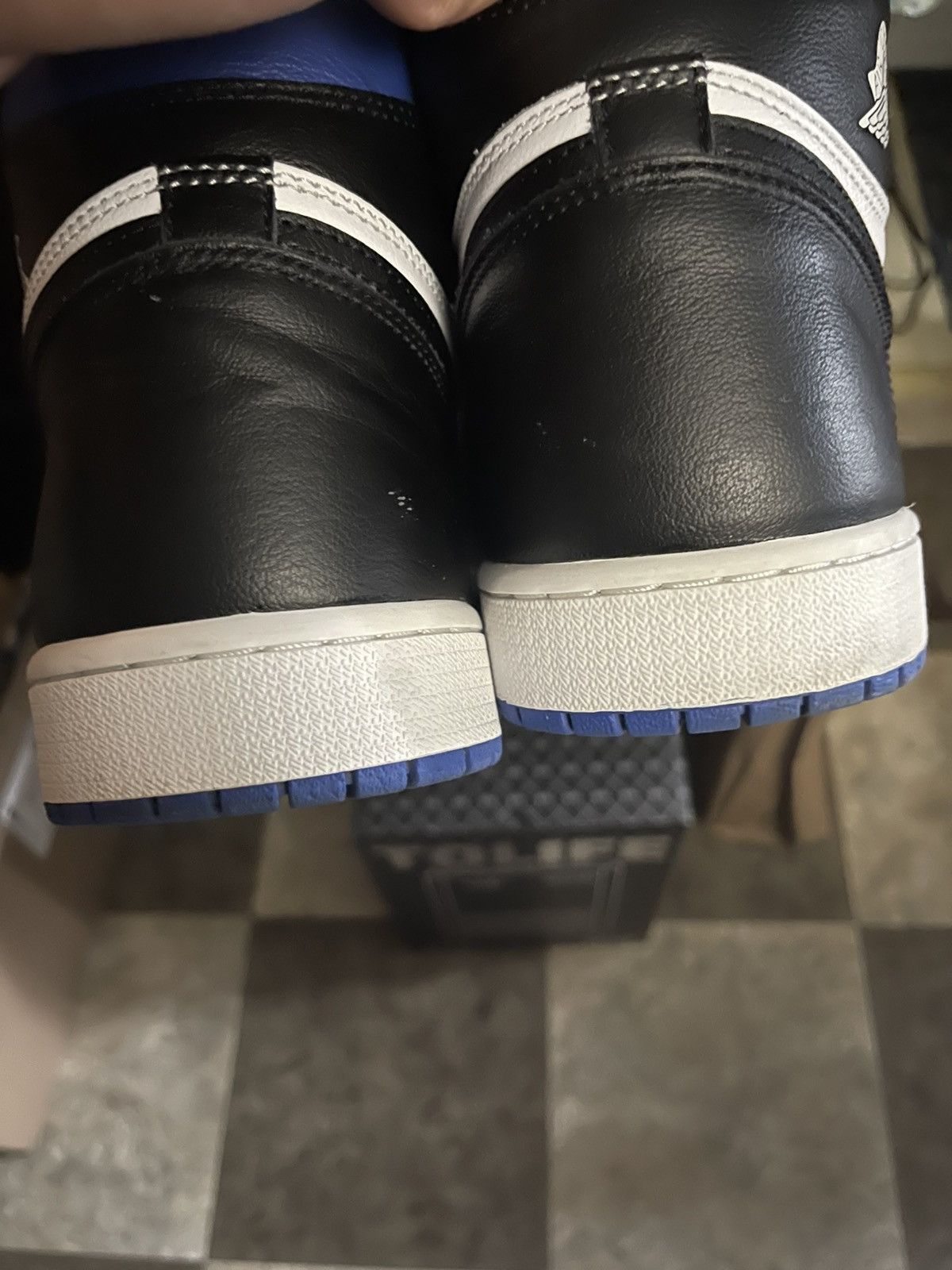 Jordan Brand × Nike Air Jordan 1 High OG Royal Toe Size 13 Size US 13 / EU 46 - 4 Thumbnail