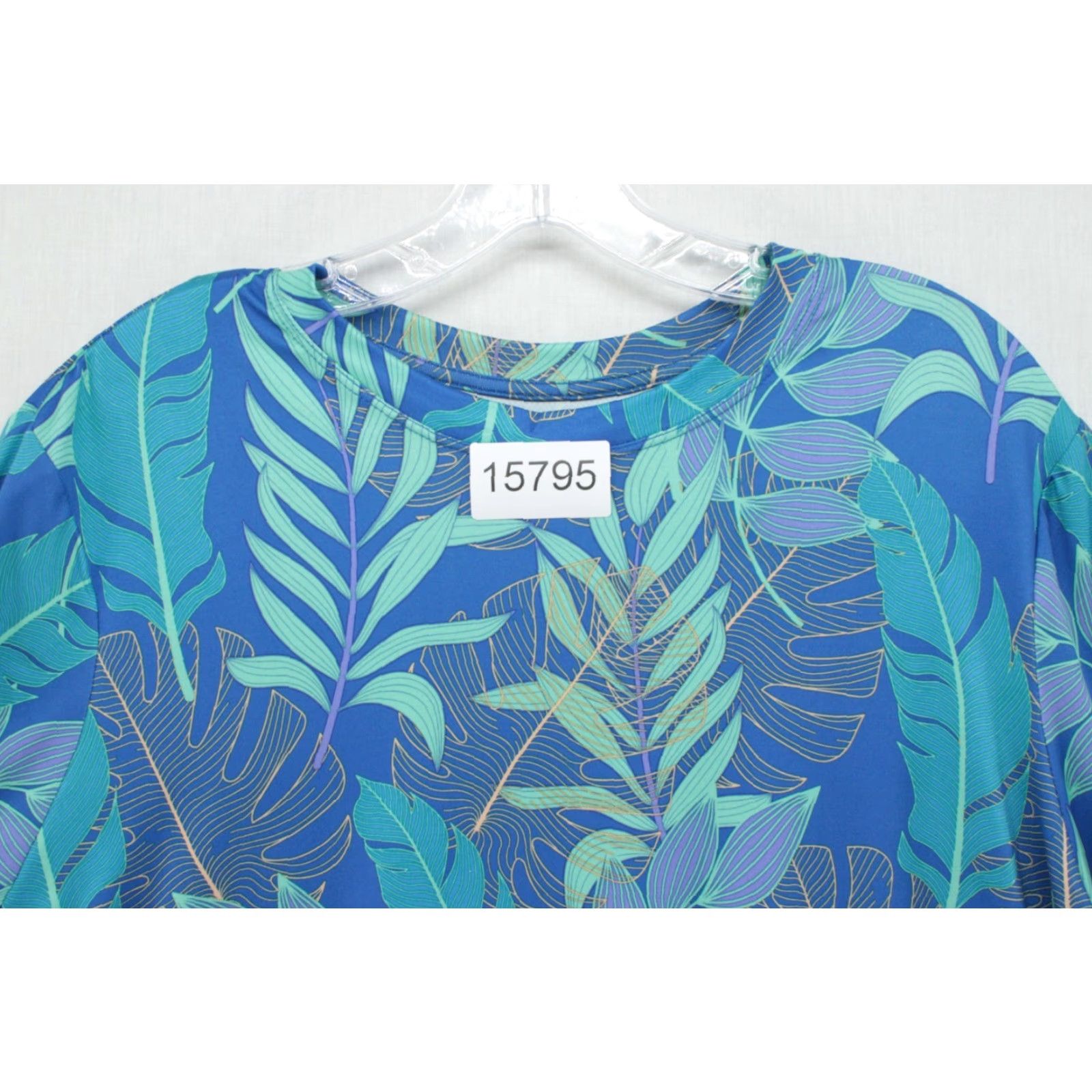 Realtree Realtree Fishing Shirt Women's 2XL UPF 30 Long Sleeve Thumbholes Tropical Blue SVG? Size XXL / US 16-18 / IT 52-54 - 7 Thumbnail