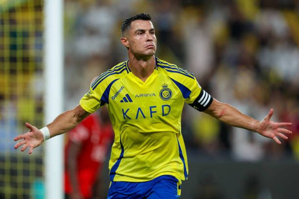 Adidas Al Nassr home 2024/2025 cristiano ronaldo jersey football Size US L / EU 52-54 / 3 - 14 Thumbnail