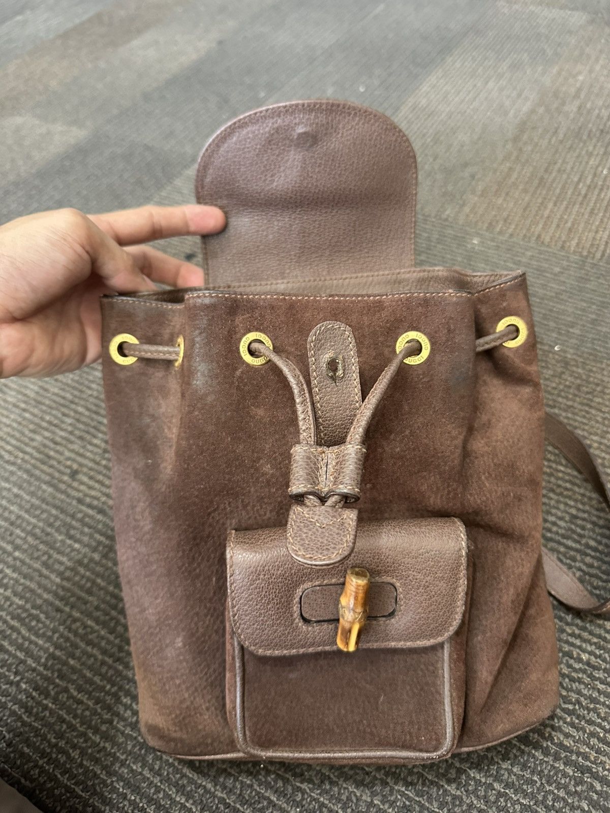 Designer × Gucci Vintage Gucci bamboo suede mini backpack Size ONE SIZE - 10 Thumbnail