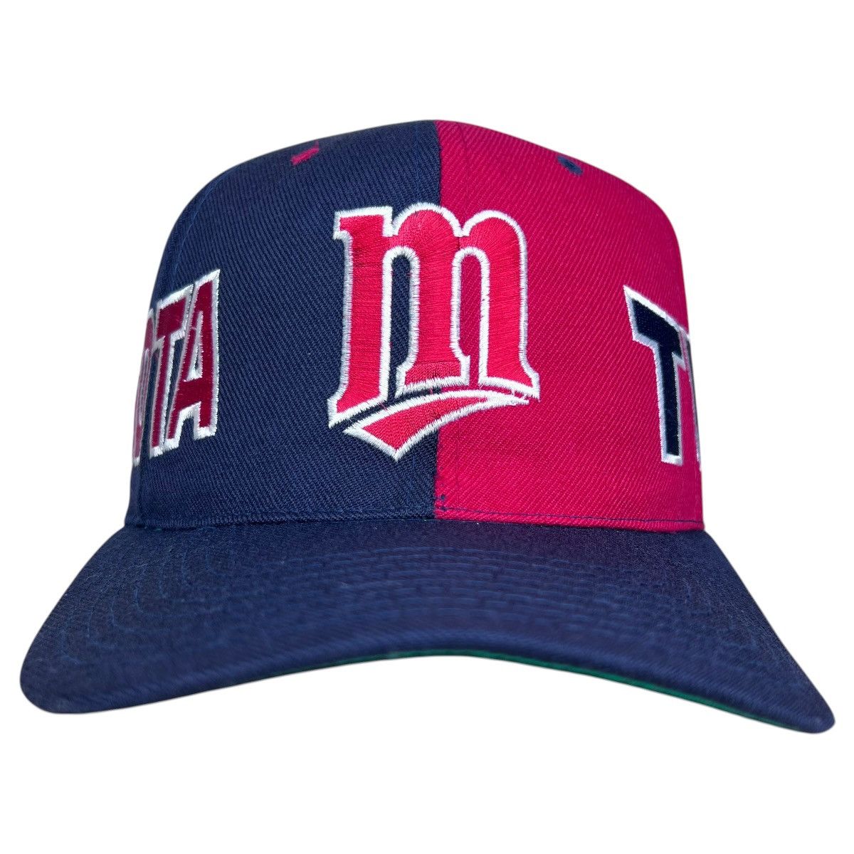 American Needle 1990s Minnesota Twins American Needle Wrap Around Snapback Size ONE SIZE - 1 Thumbnail