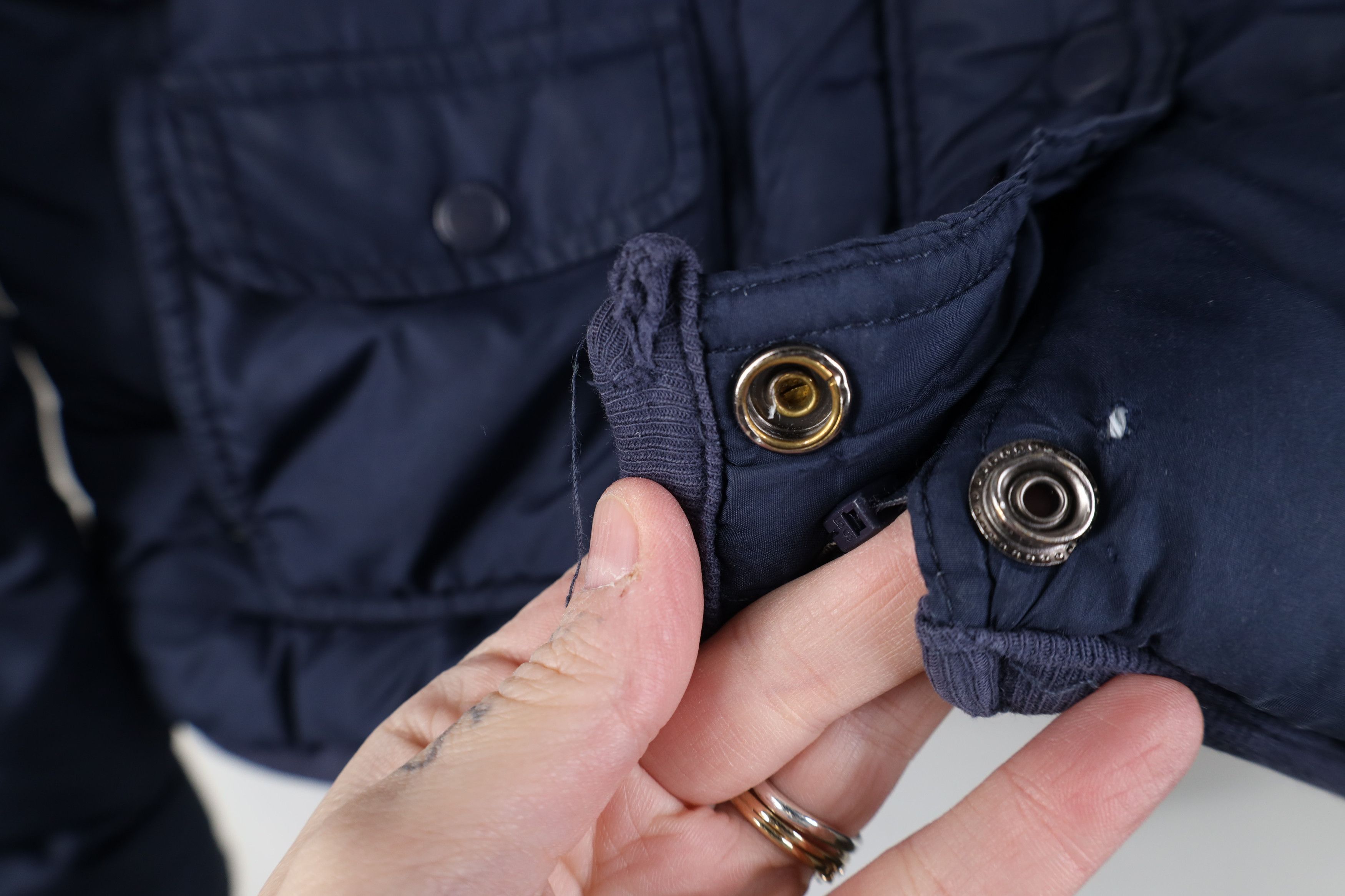Aeropostale Vintage 90s Y2K Aeropostale Faux Fur Cropped Puffer Jacket Size M / US 6-8 / IT 42-44 - 10 Thumbnail