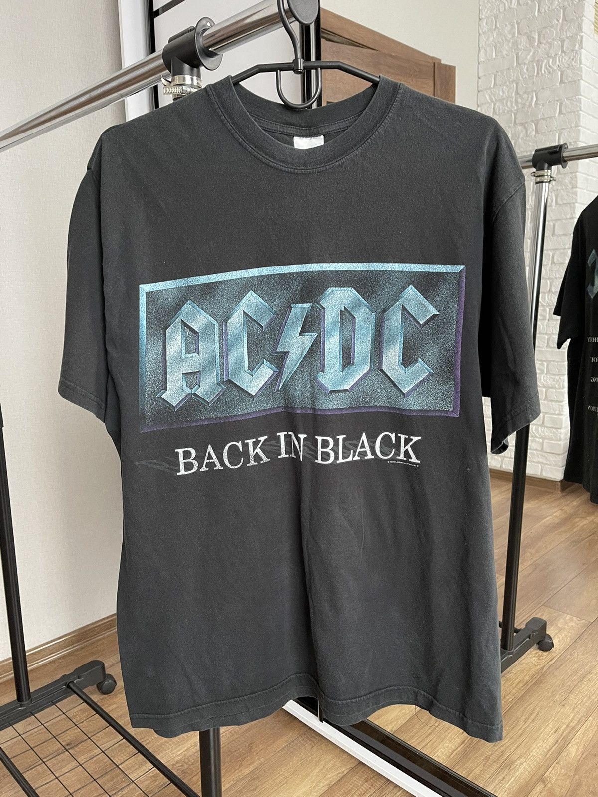 Band Tees 1996 AC/DC Back In Black Vintage Tour T-Shirt Tee Size US M / EU 48-50 / 2 - 1 Thumbnail