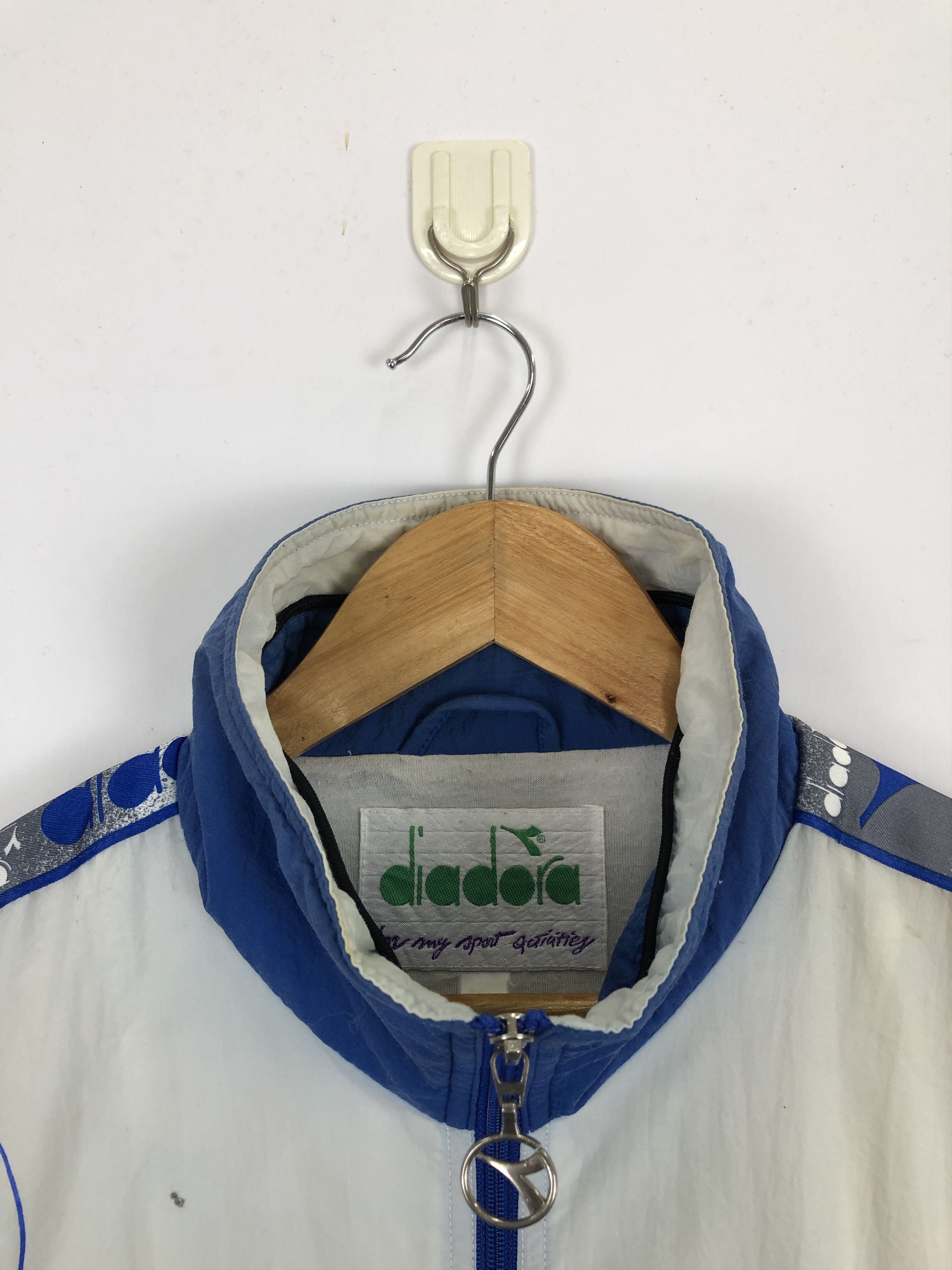 Diadora Vintage 90s Diadora Windbreaker Zipper Light Jacket J1689 Size US XL / EU 56 / 4 - 11 Thumbnail