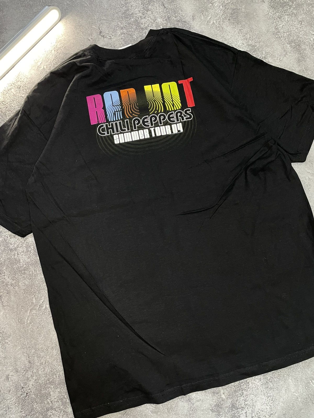 Band Tees Vintage RHCP RED HOT CHILI PEPPERS Tour ’04 Dead‑Stock XL Size US XL / EU 56 / 4 - 6 Thumbnail