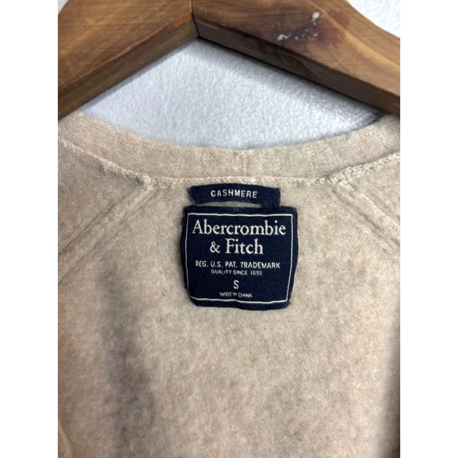 Abercrombie & Fitch Abercrombie & Fitch Cardigan Womens Small Beige Cashmere Open Front Pockets Size S / US 4 / IT 40 - 3 Thumbnail