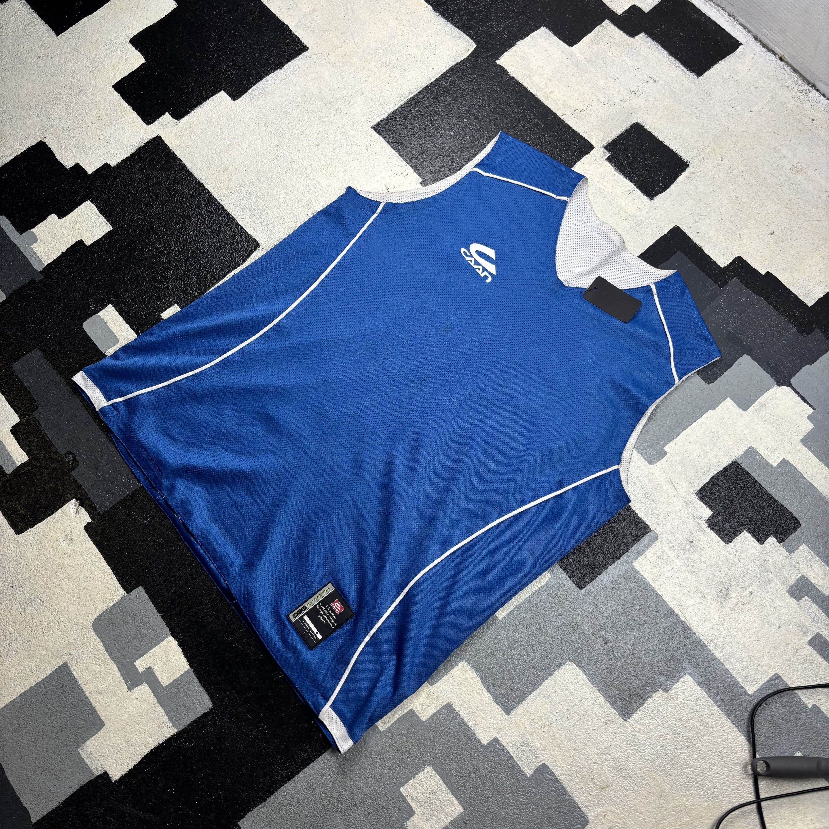 Other Invertible Basketball Jersey Size US XL / EU 56 / 4 - 3 Thumbnail