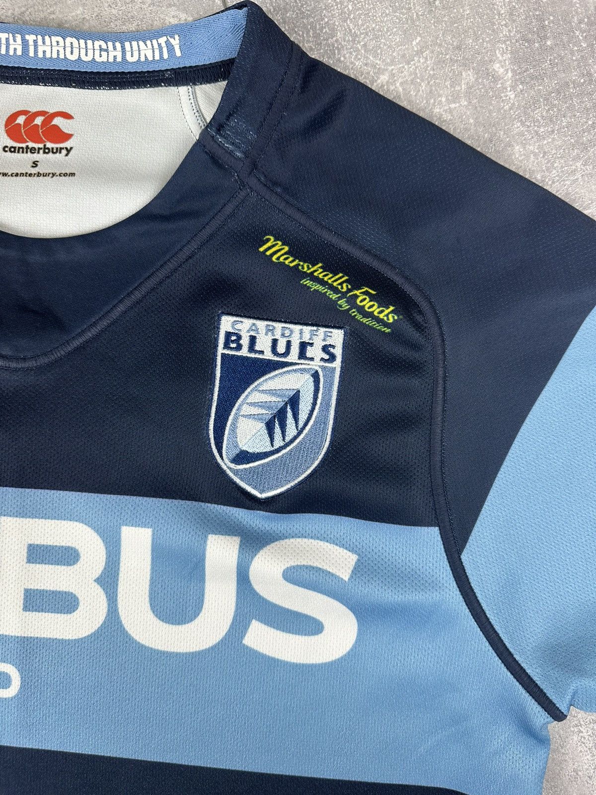 Canterbury of New Zealand Canterbury Cardiff Blues 2015/16 Home Rugby Jersey Size US S / EU 44-46 / 1 - 2 Thumbnail