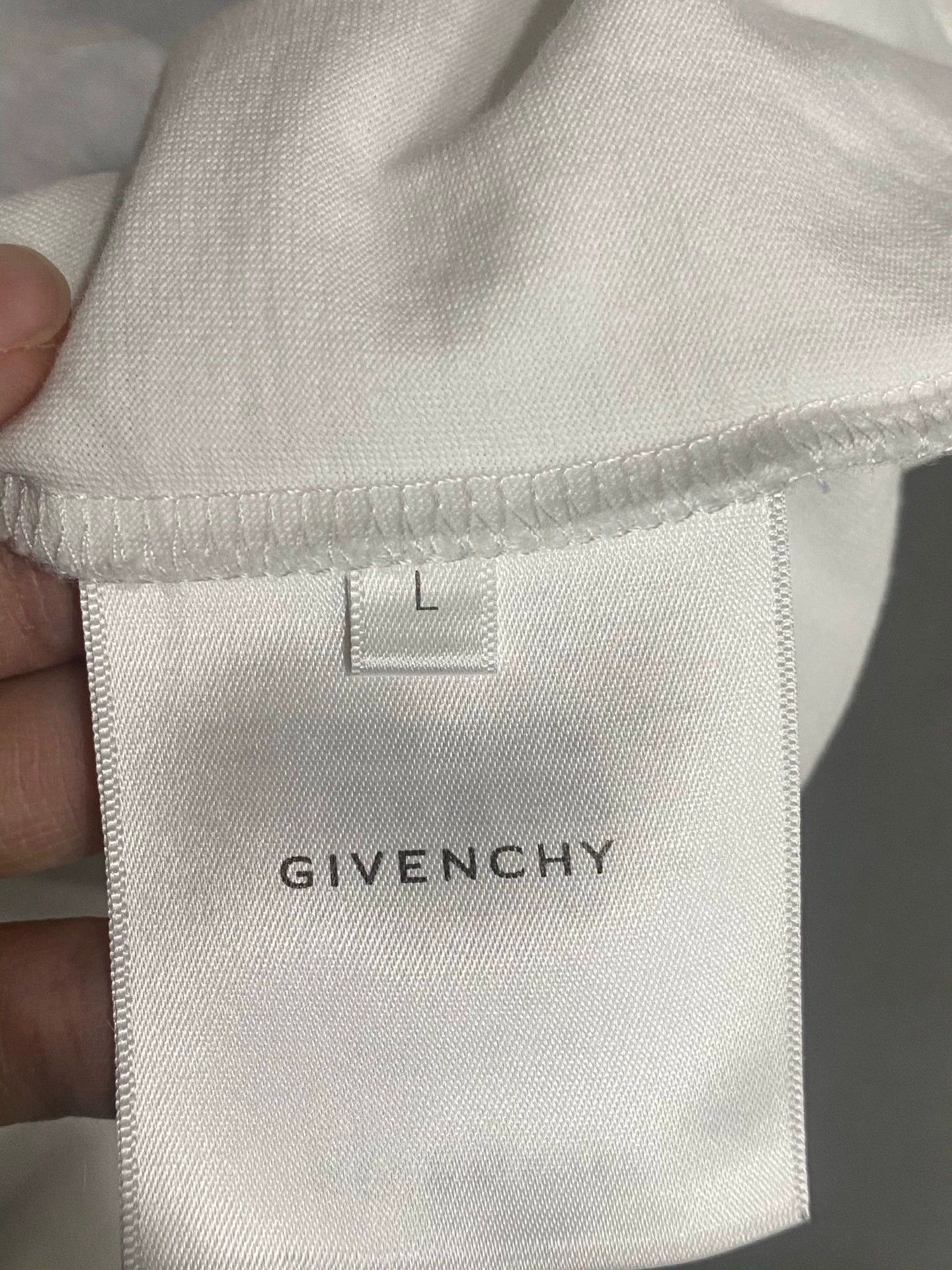 Givenchy Givenchy x Disney Short Sleeve Tee L Size US L / EU 52-54 / 3 - 7 Thumbnail