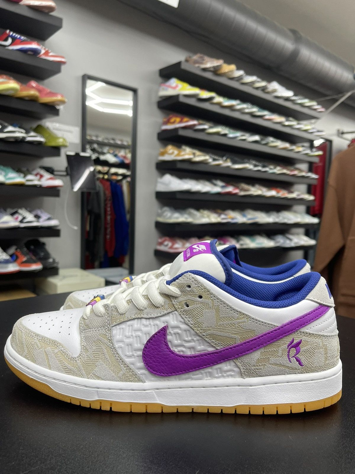 Nike Size 11.5 - Nike Dunk Low SB Rayssa Leal Size US 11.5 / EU 44-45 - 1 Thumbnail