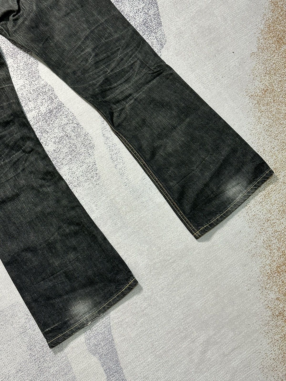 Undercover × Uniqlo 2000s Edwin 512 Flare Distressed Washed Denim Size US 32 / EU 48 - 12 Thumbnail