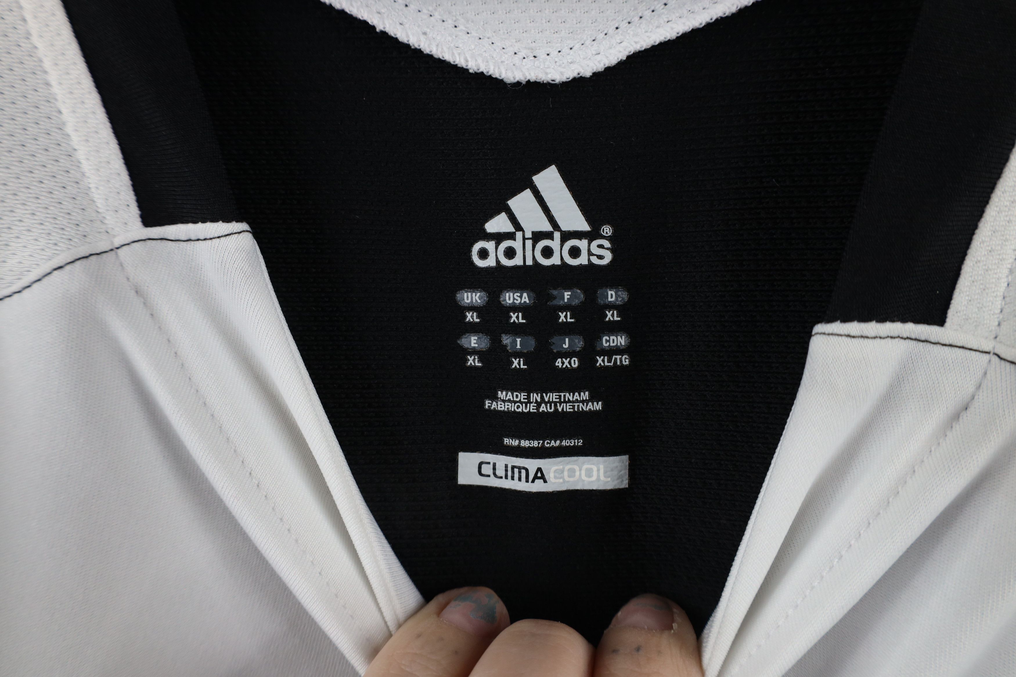 Adidas × Vintage Adidas Western Michigan University Football T-Shirt White Size US XL / EU 56 / 4 - 10 Thumbnail